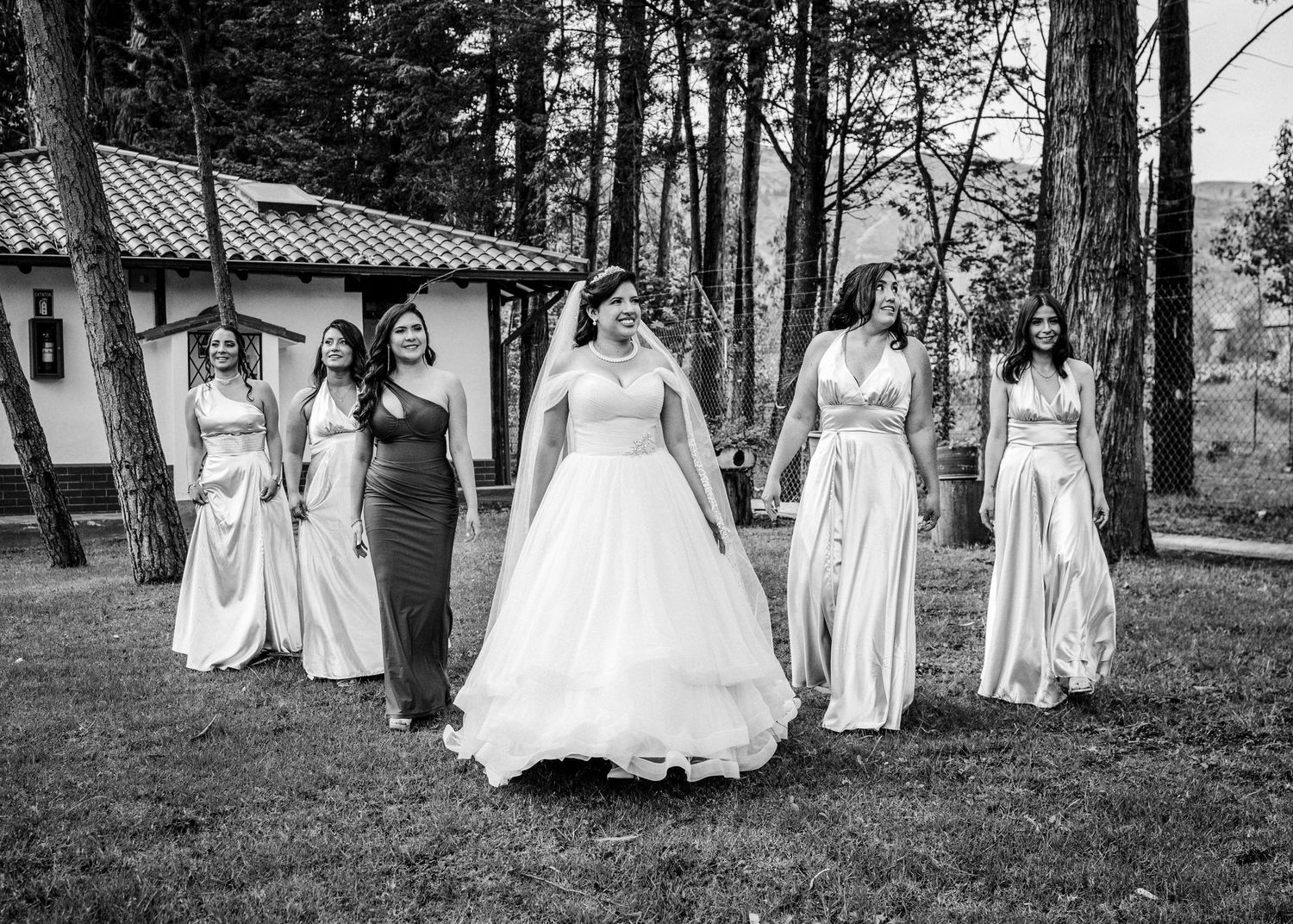 Fotografía de bodas con planificación perfecta gracias a wedding planners en Quito.