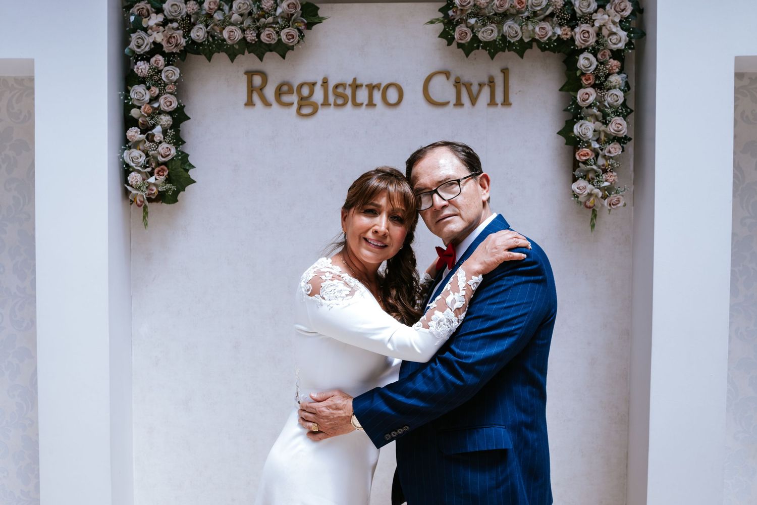 Pablo Andrade fotografiando una boda destino en Ecuador