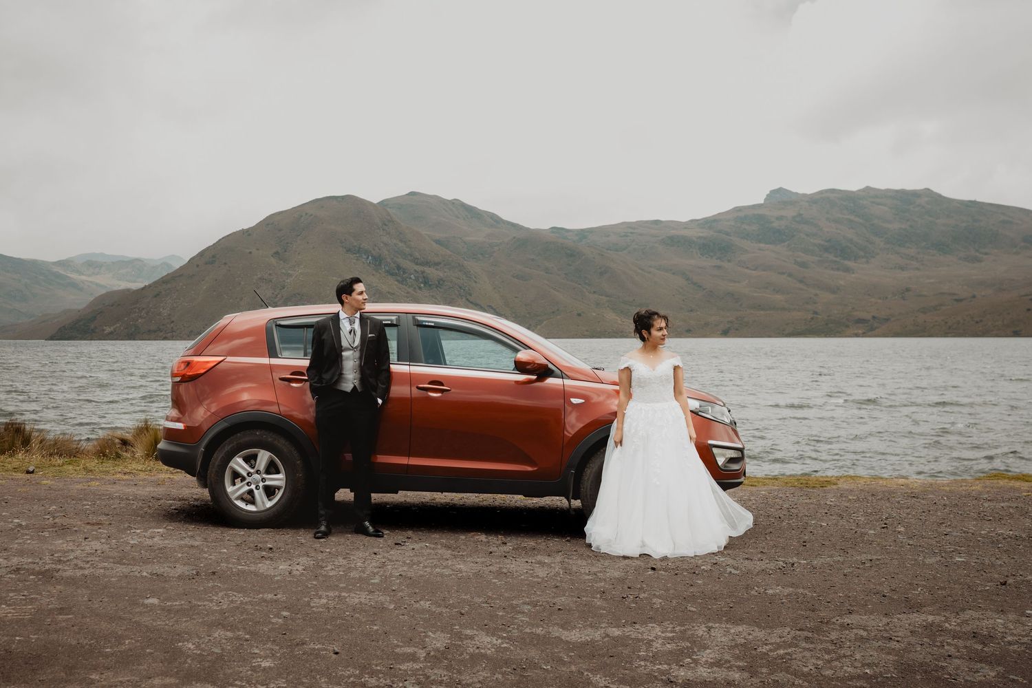 Crea tu boda soñada en Quito con planificación profesional y recuerdos fotográficos únicos.