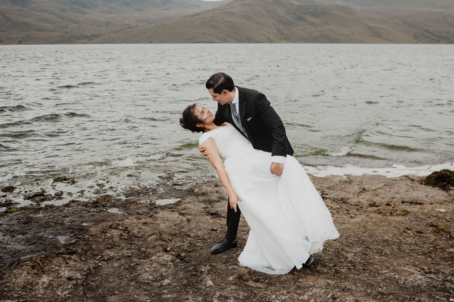Crea tu boda soñada en Quito con planificación profesional y recuerdos fotográficos únicos.