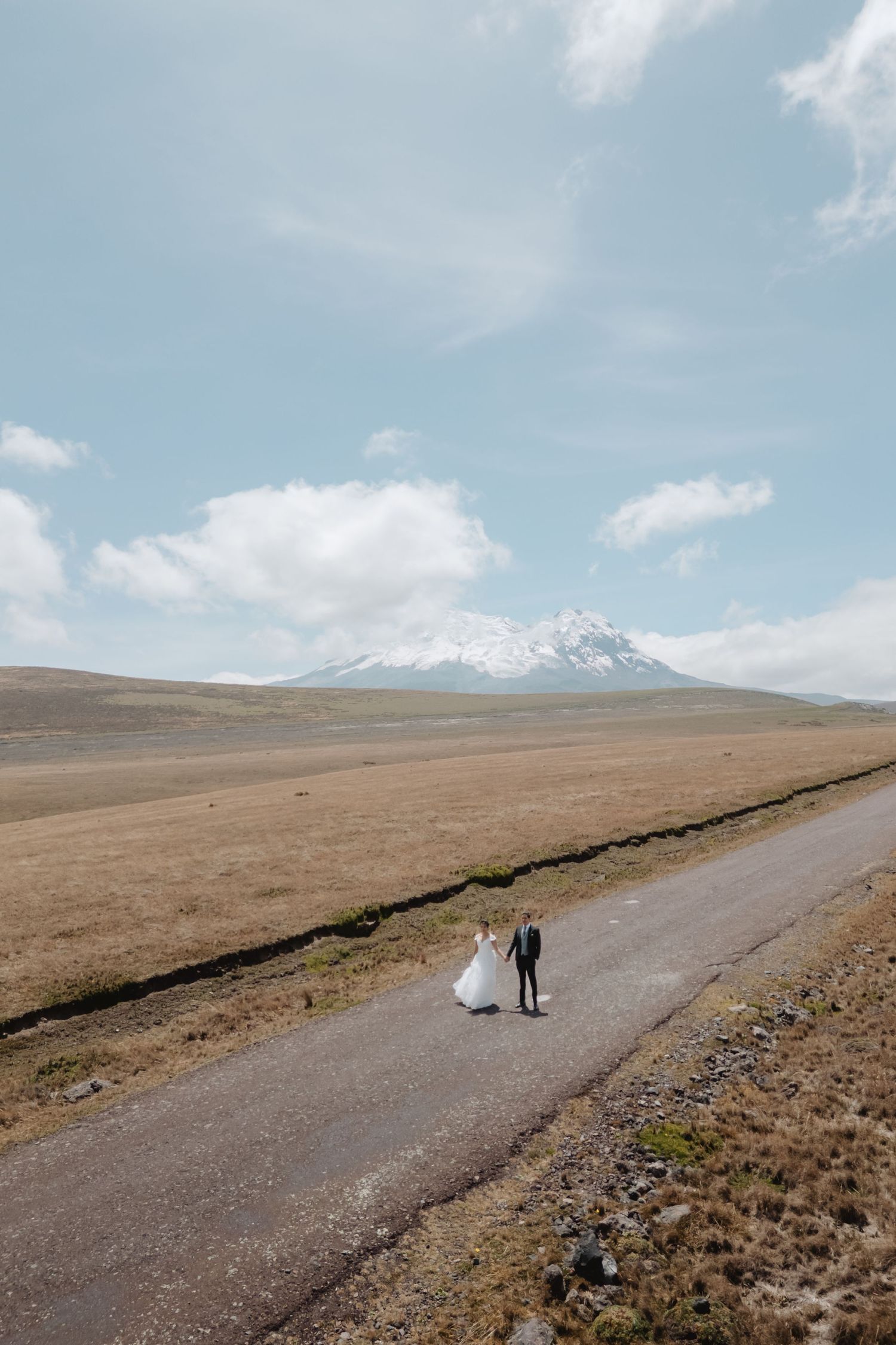 trabajamos junto a wedding planners y quintas exclusivas para documentar tu gran día.