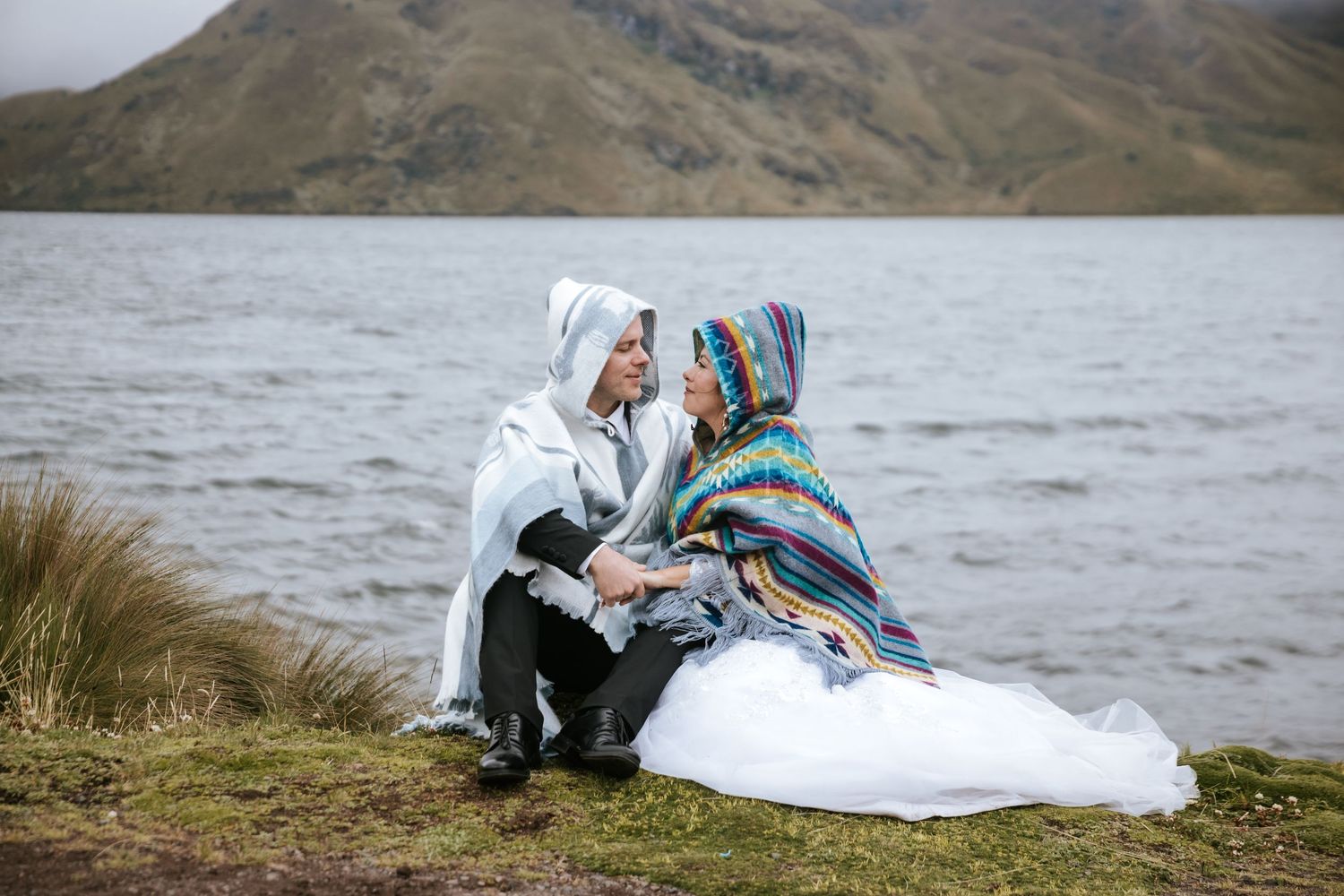 Bodas civiles, pre boda y eventos íntimos en Quito fotografiados con pasión y arte.
