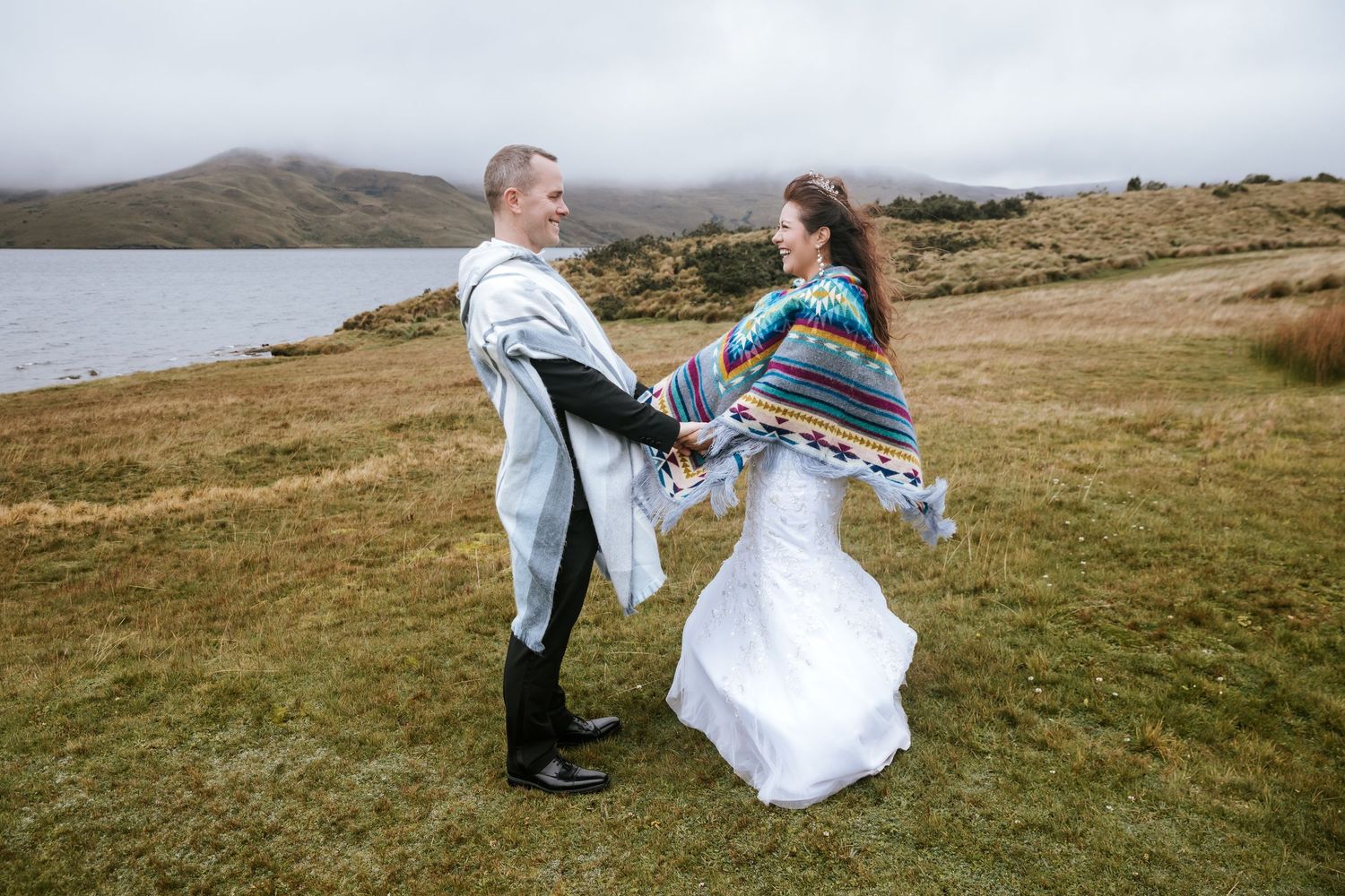 Bodas civiles, pre boda y eventos íntimos en Quito fotografiados con pasión y arte.