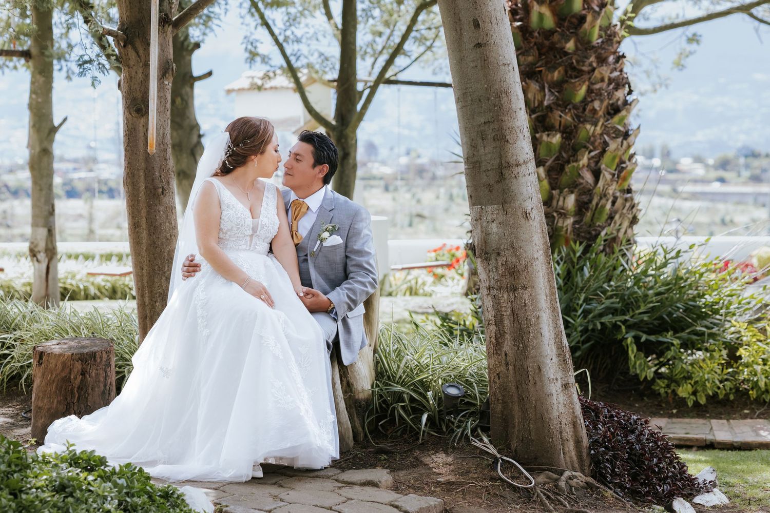 Sesiones fotográficas de bodas auténticas y naturales en las mejores haciendas de Quito