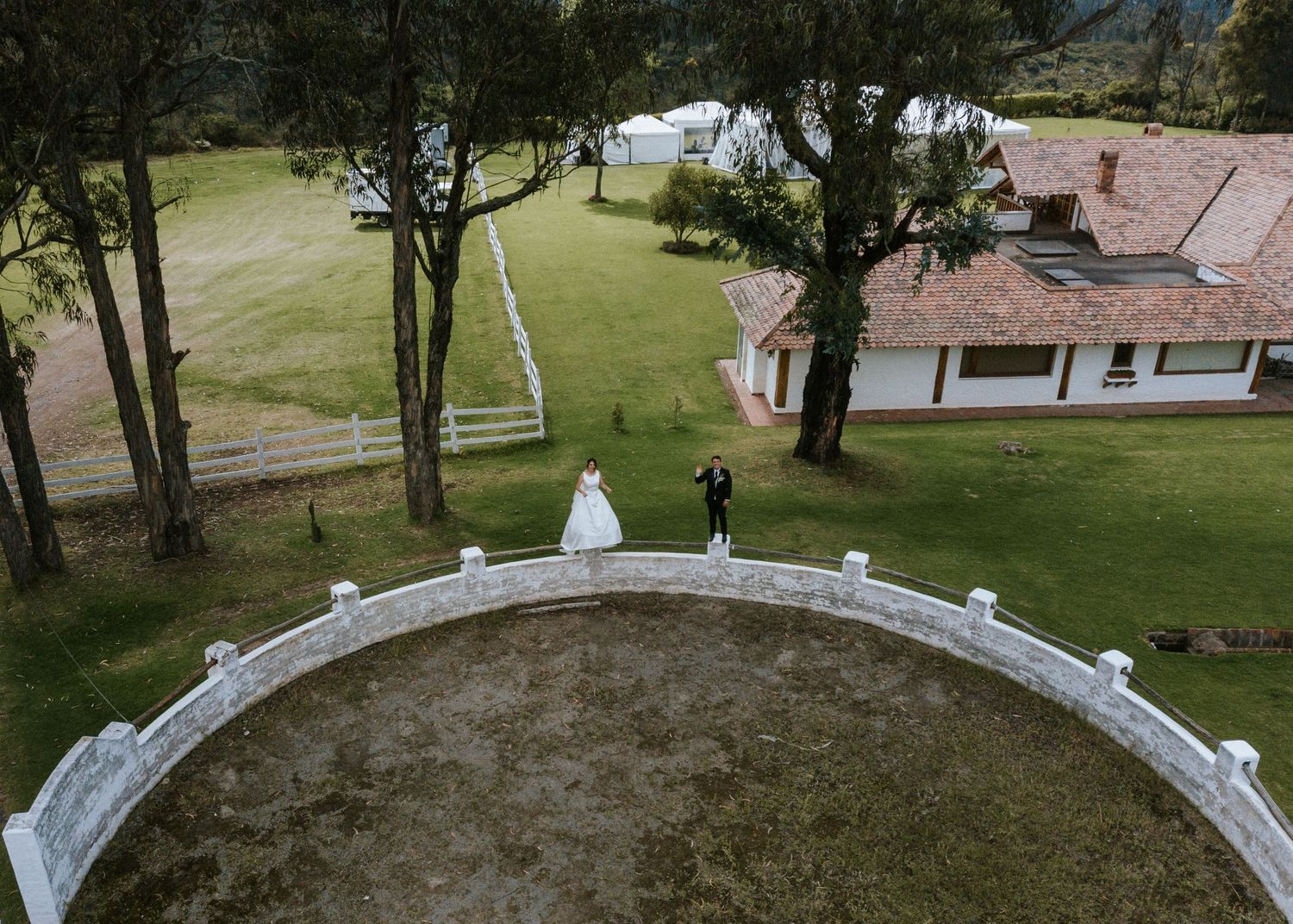 Organización de bodas con fotógrafos profesionales en las mejores haciendas de Quito.