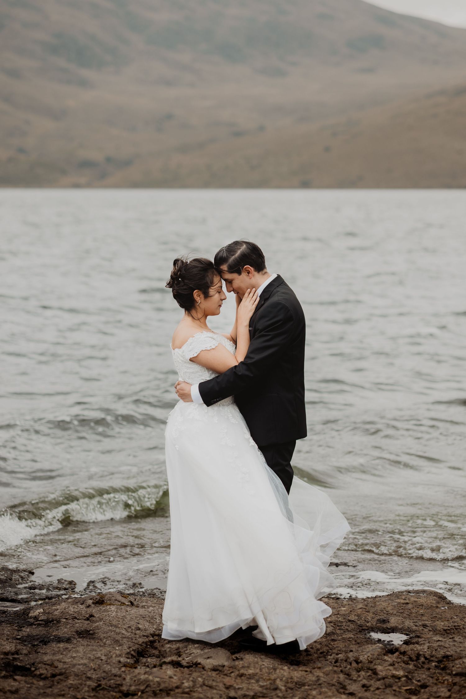 Crea tu boda soñada en Quito con planificación profesional y recuerdos fotográficos únicos.