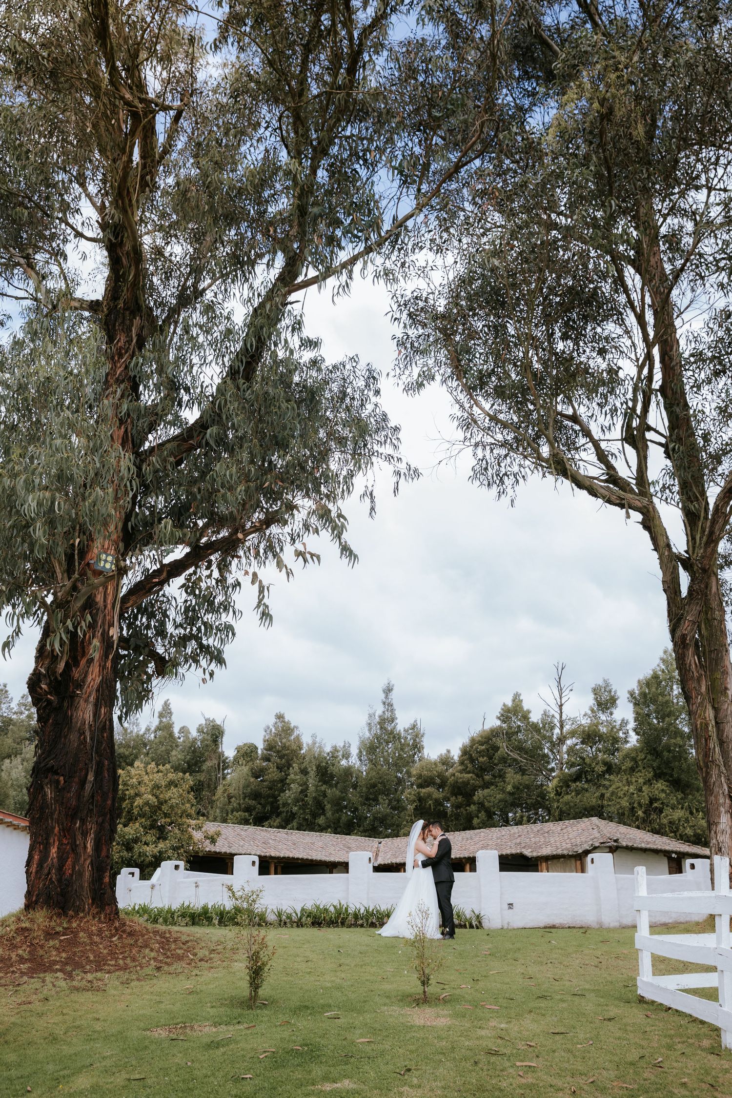 Sesiones fotográficas de bodas auténticas y naturales en las mejores haciendas de Quito