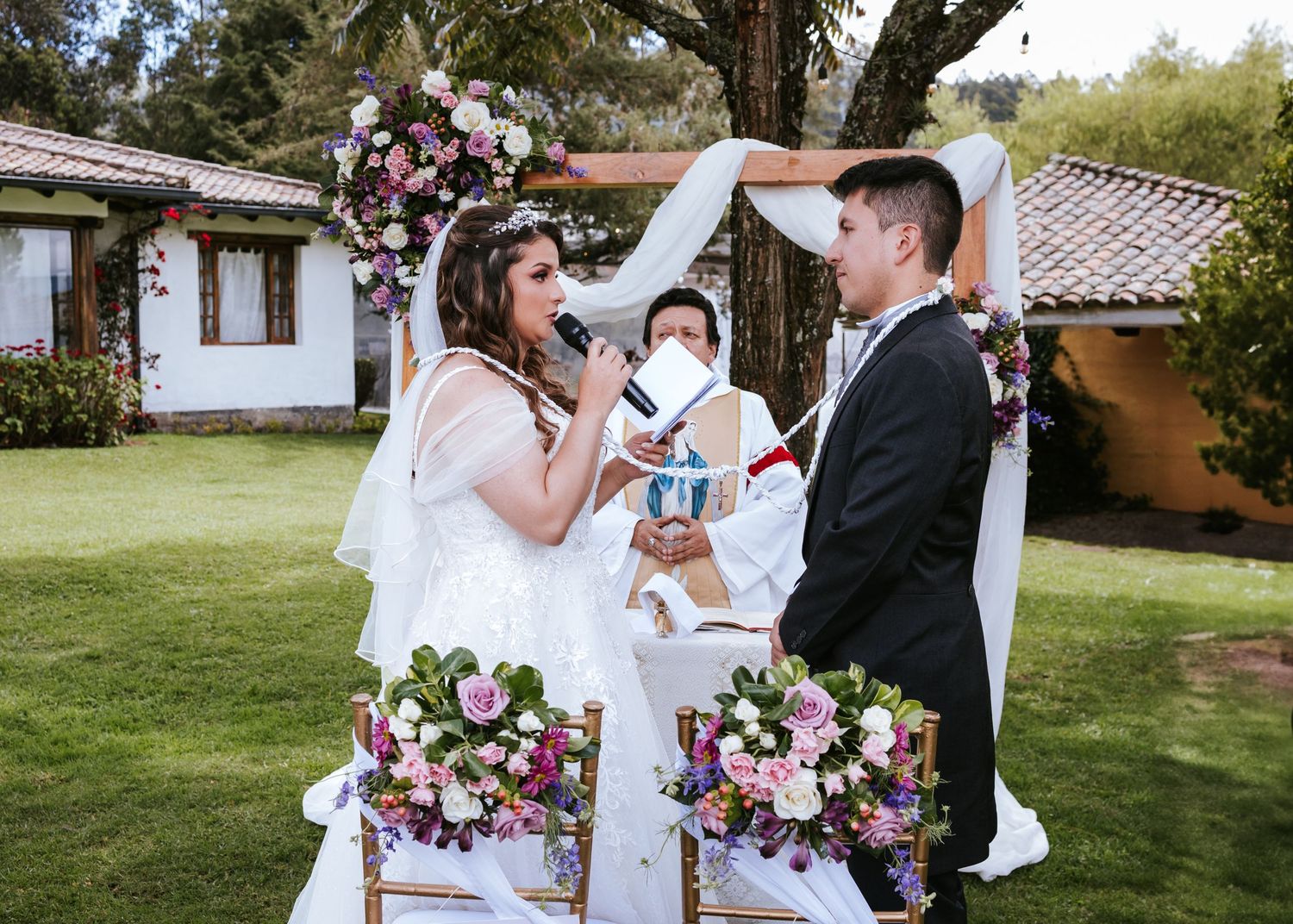 Pablo Andrade, fotógrafo de bodas en Quito, documentando historias de amor reales