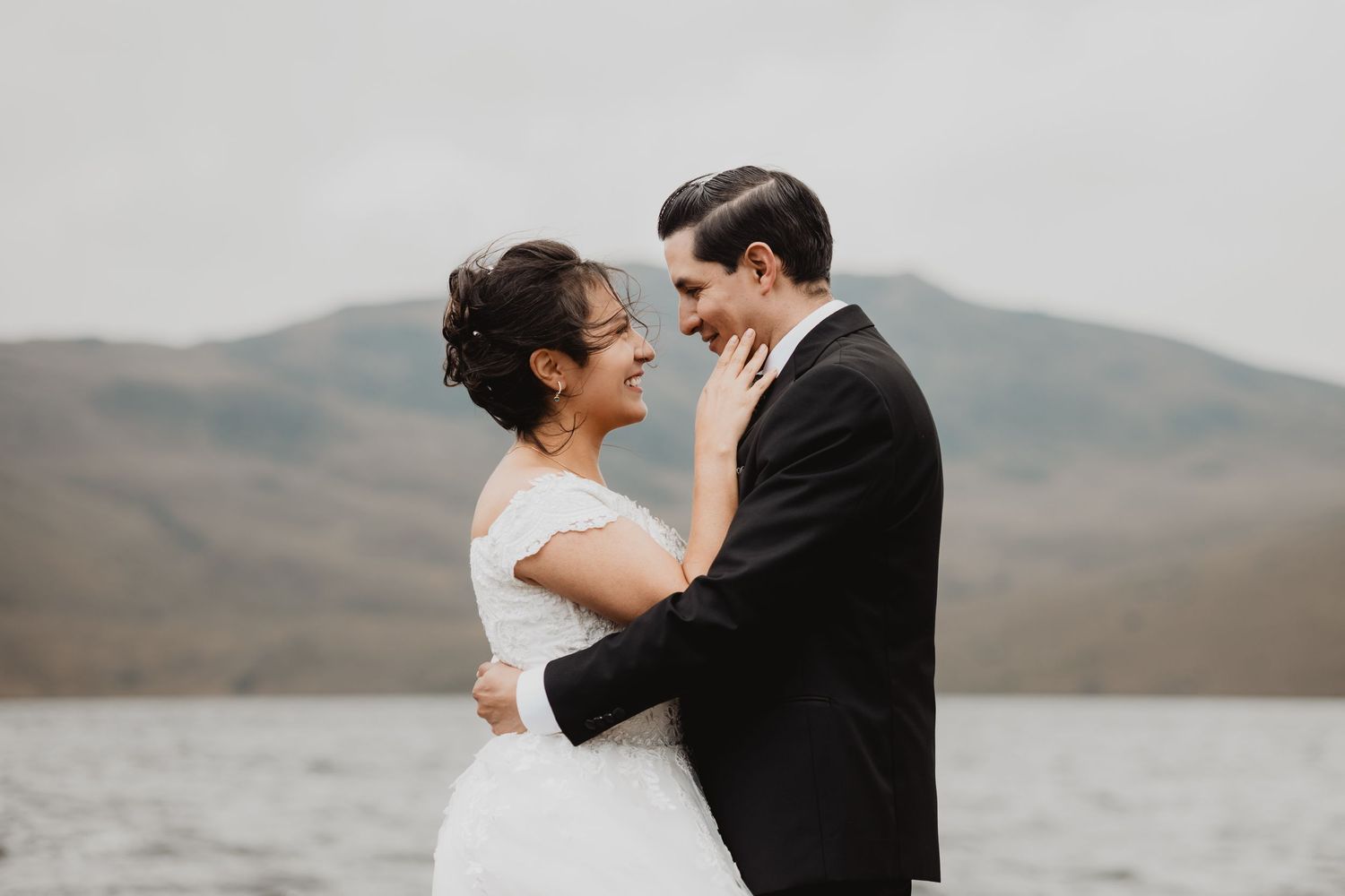 Crea tu boda soñada en Quito con planificación profesional y recuerdos fotográficos únicos.