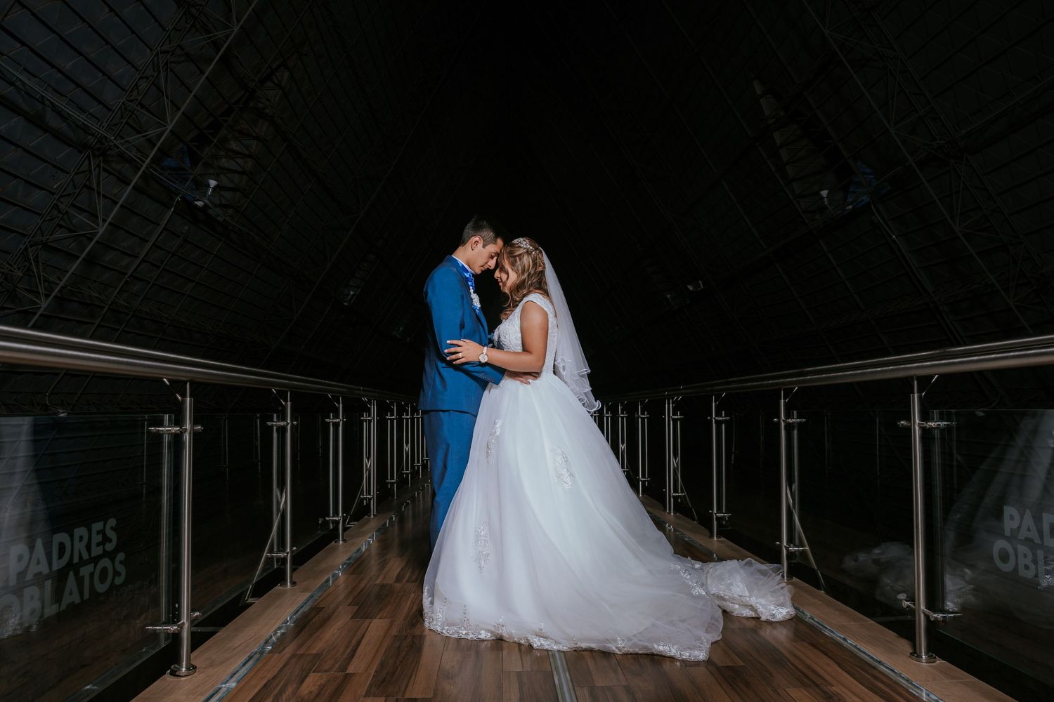 Fotografía de bodas destino en Quito y Ecuador con estilo emocional y documental