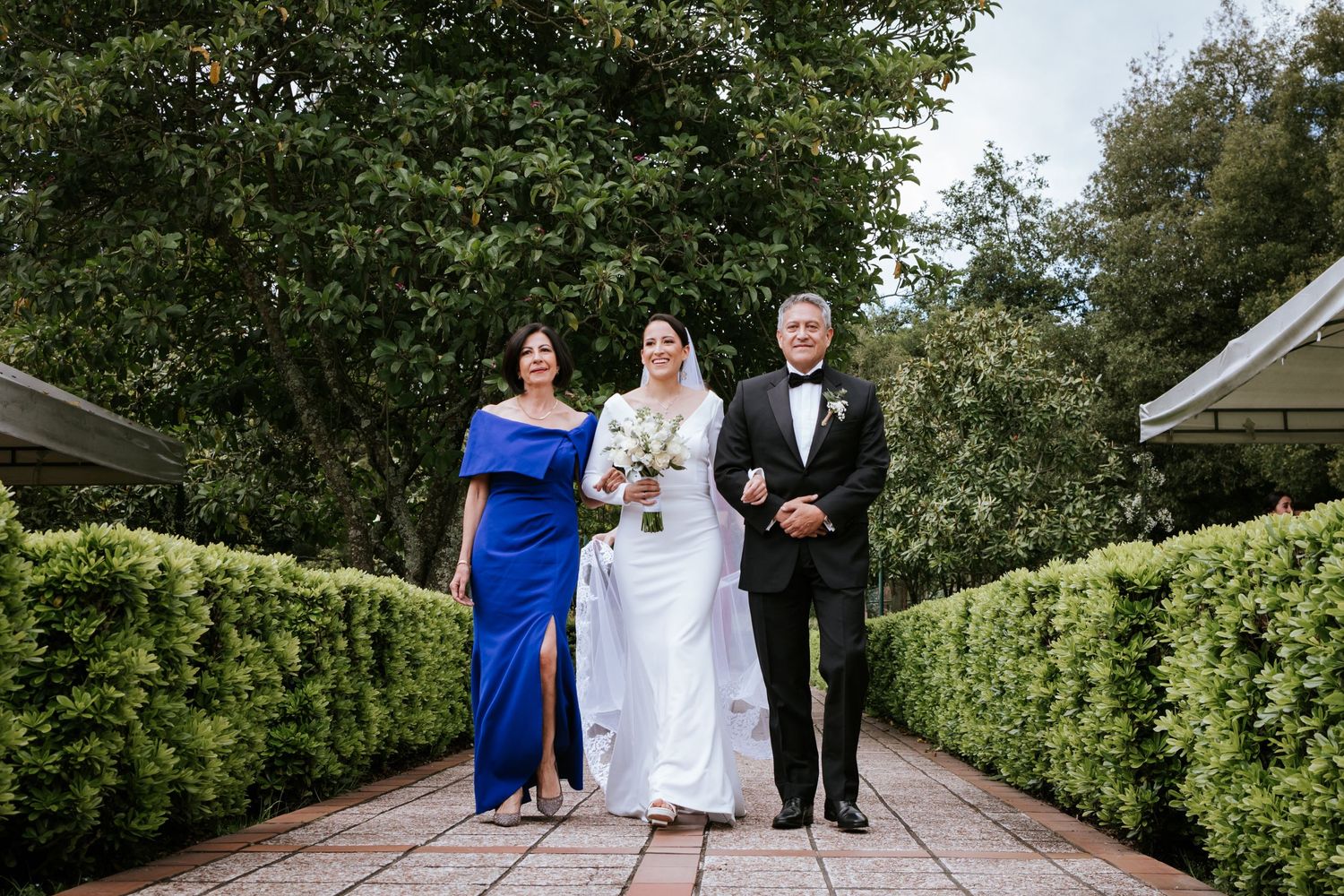 Organización de bodas con fotógrafos profesionales en las mejores haciendas de Quito.