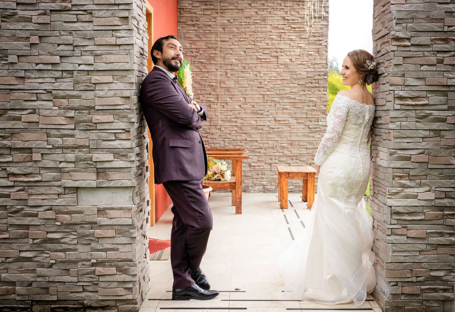 Capturando bodas destino en Ecuador con estilo emocional, junto a organizadores de eventos.