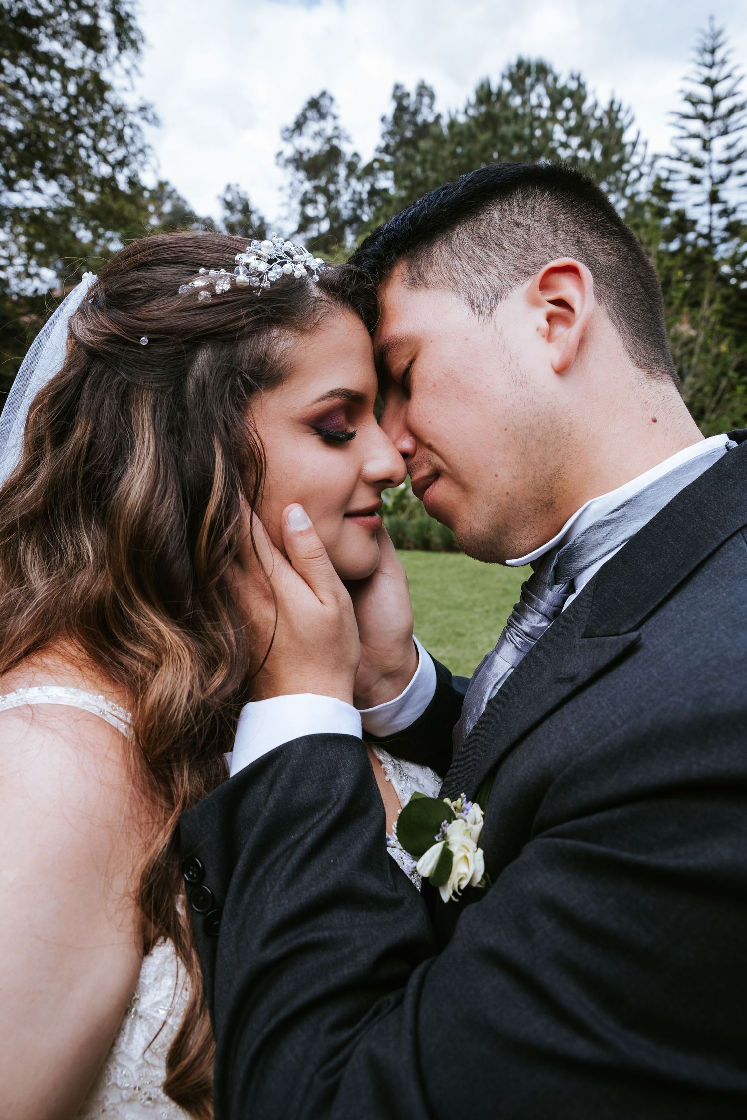 Pablo Andrade, fotógrafo de bodas en Quito, documentando historias de amor reales