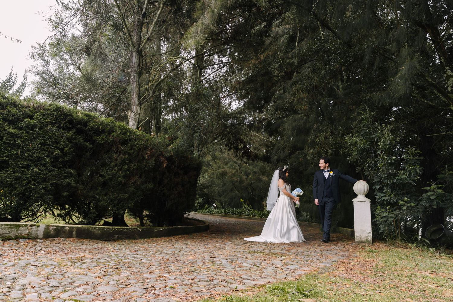Recuerdos eternos de tu boda en Quito con un fotógrafo profesional y apasionado
