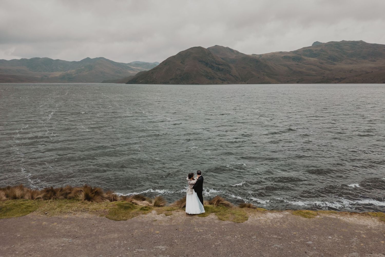 trabajamos junto a wedding planners y quintas exclusivas para documentar tu gran día.