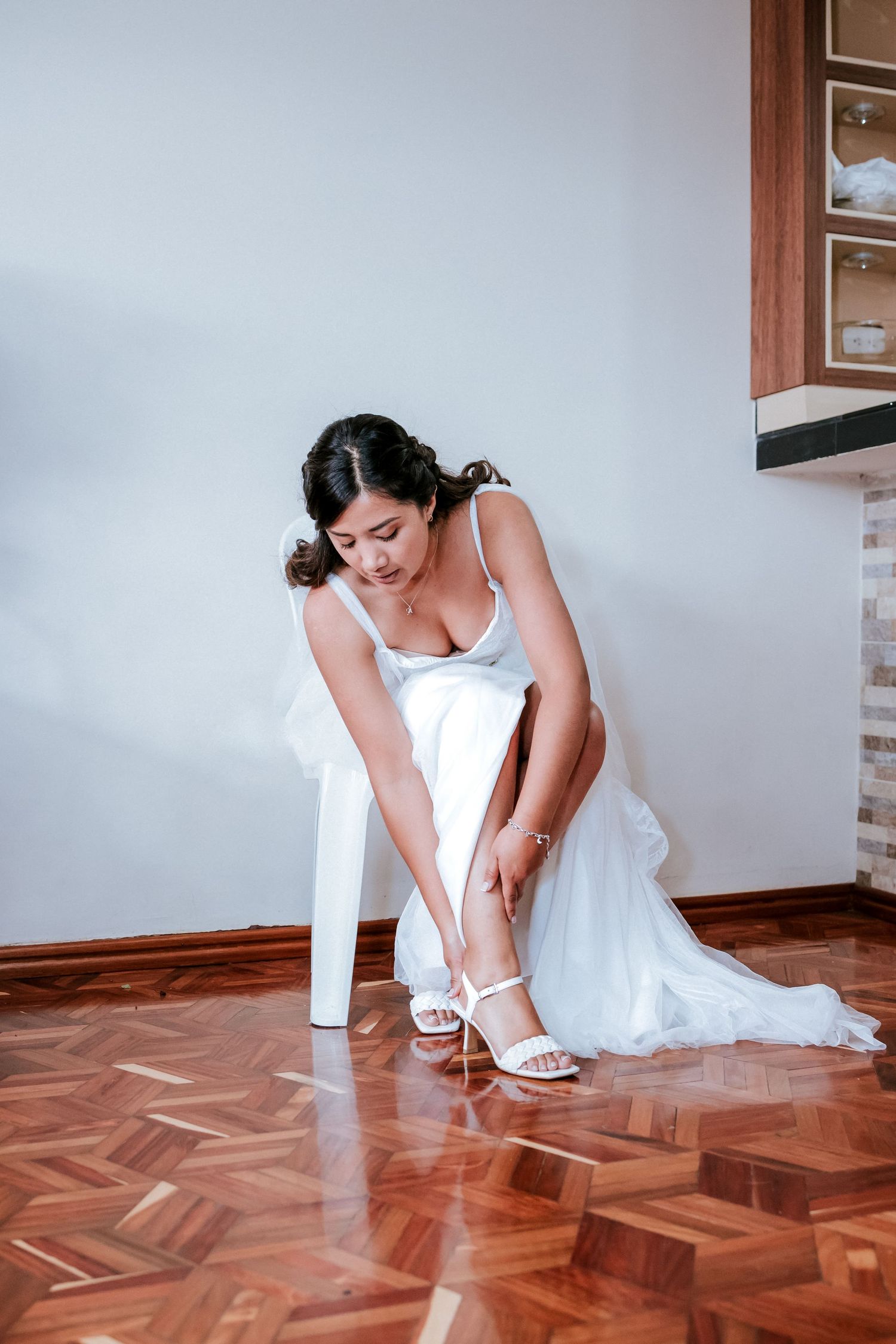 Novios en hacienda de Quito durante su boda organizada por wedding planner profesional