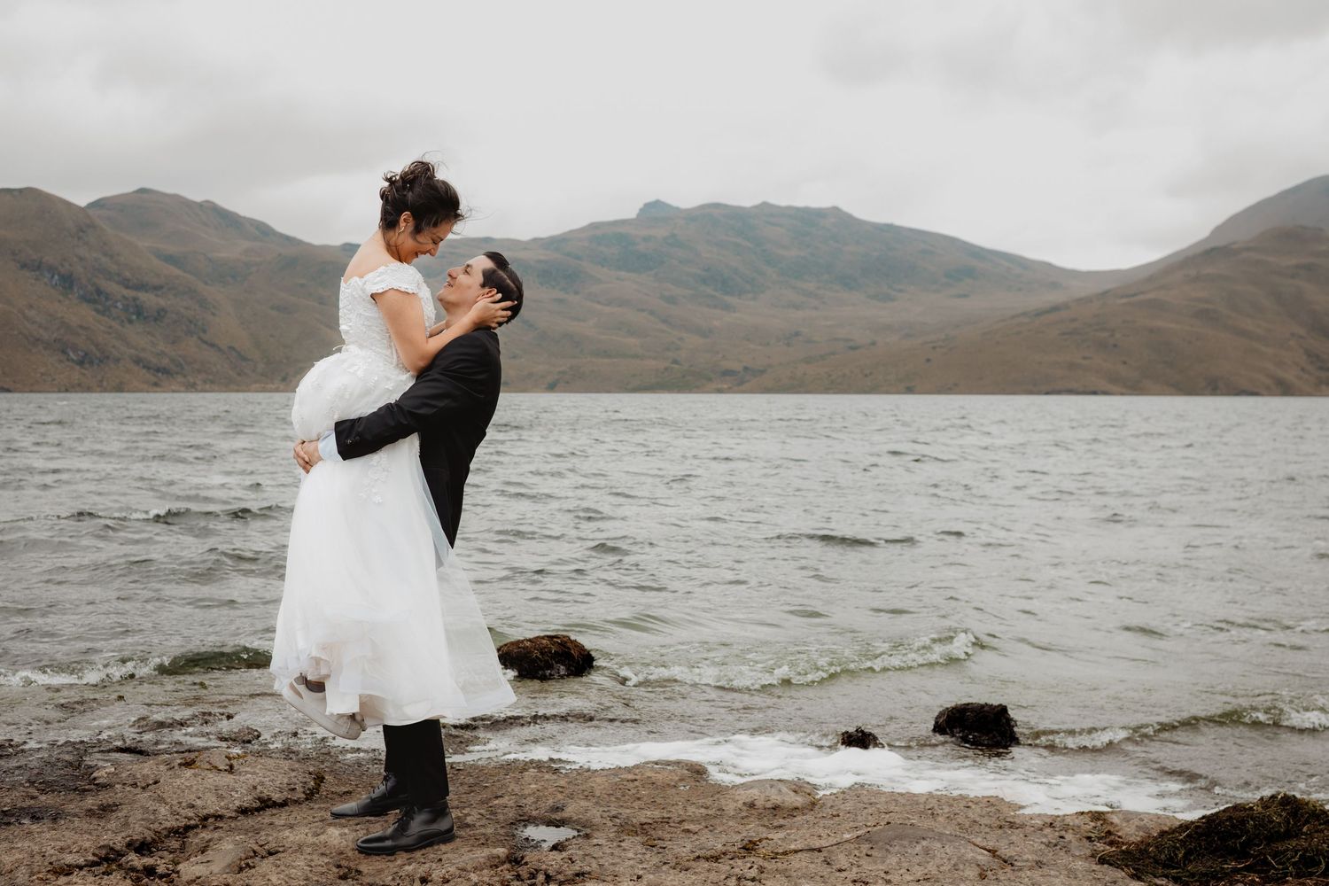 Fotógrafo recomendado por los mejores organizadores de bodas en Quito, Ecuador.