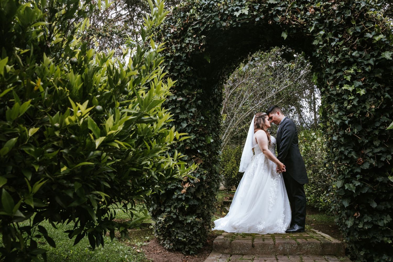Pablo Andrade, fotógrafo de bodas en Quito, documentando historias de amor reales