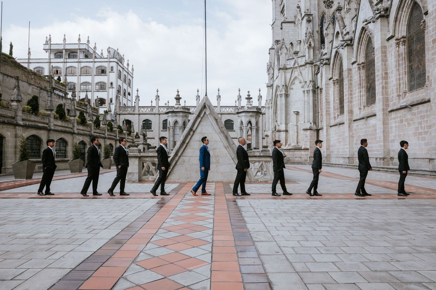 Fotografía de bodas destino en Quito y Ecuador con estilo emocional y documental