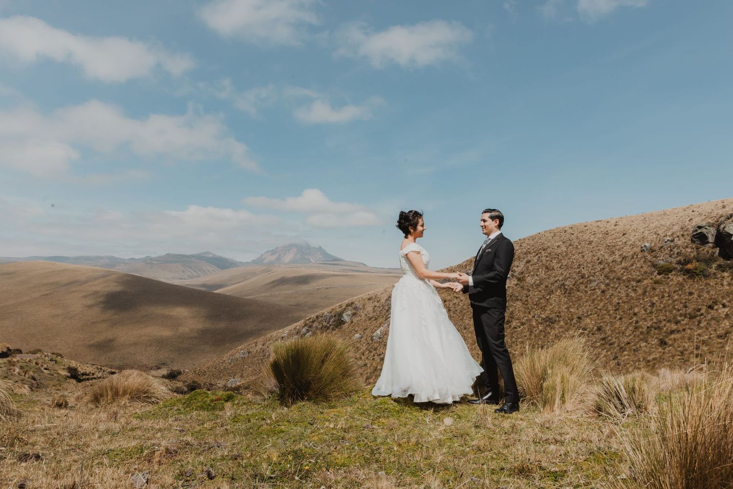 Organización de bodas con fotógrafos profesionales en las mejores haciendas de Quito.