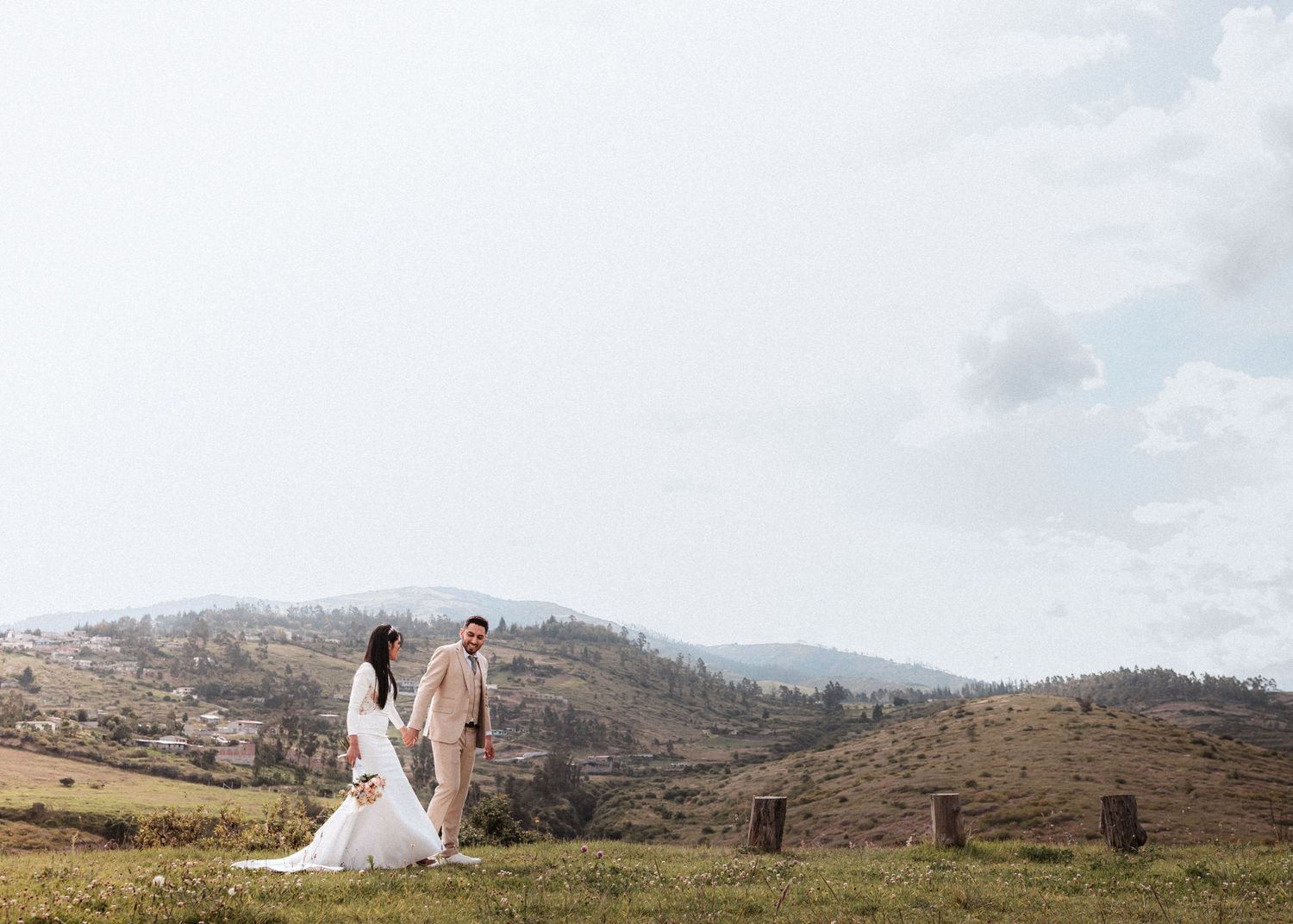 Fotógrafo de bodas en Quito y colaborador de wedding planners para crear eventos únicos.