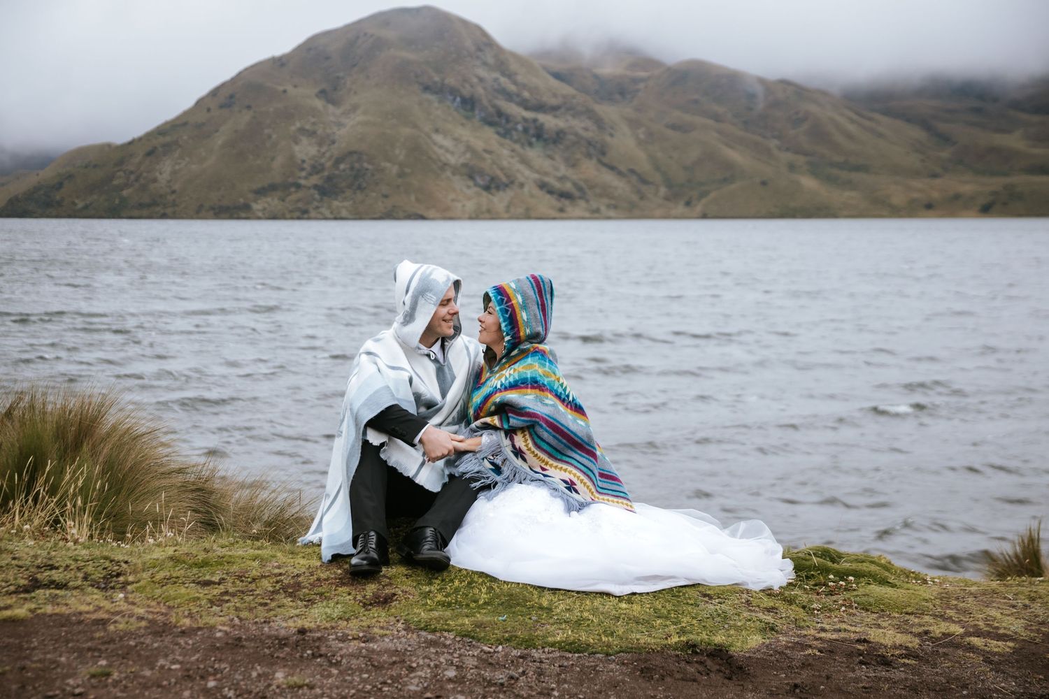 Bodas civiles, pre boda y eventos íntimos en Quito fotografiados con pasión y arte.
