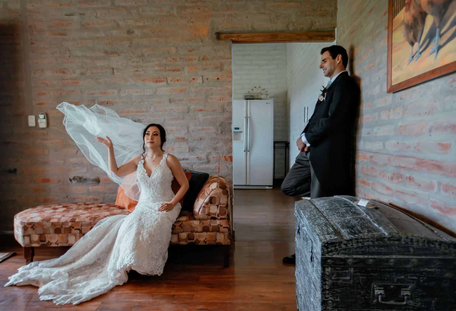 Servicio completo de fotografía para bodas en Quito con alianzas en catering y decoración.