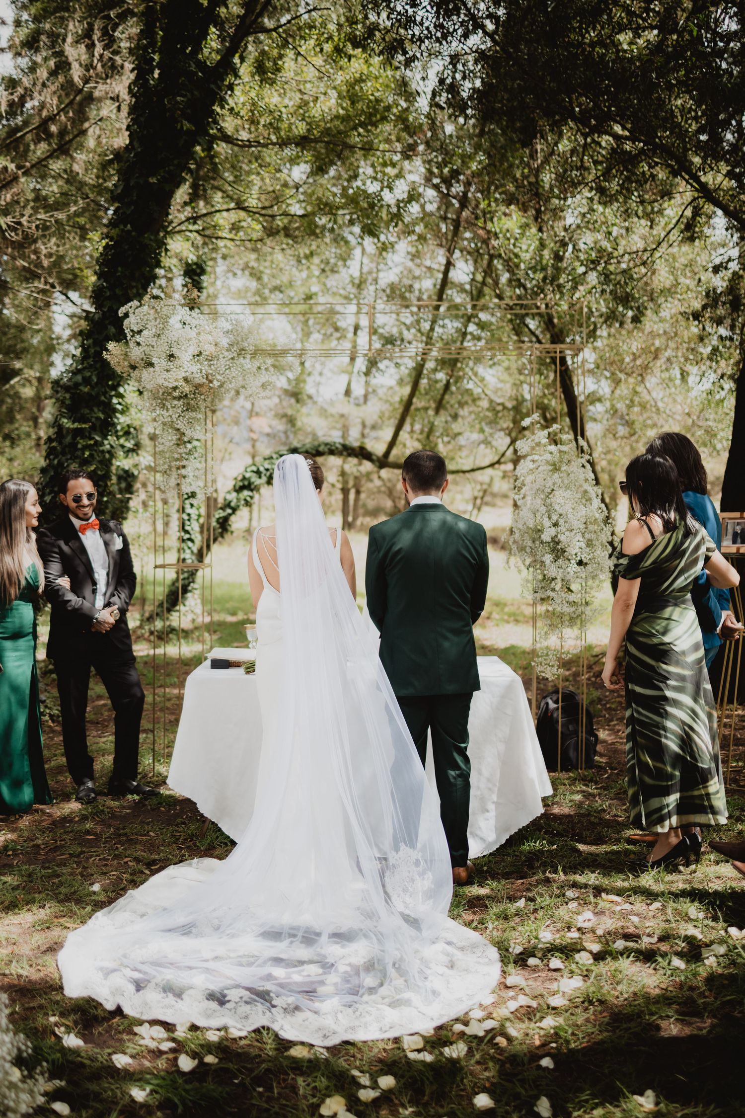 Fotógrafo profesional para bodas elegantes y llenas de emoción en Quito, Ecuador