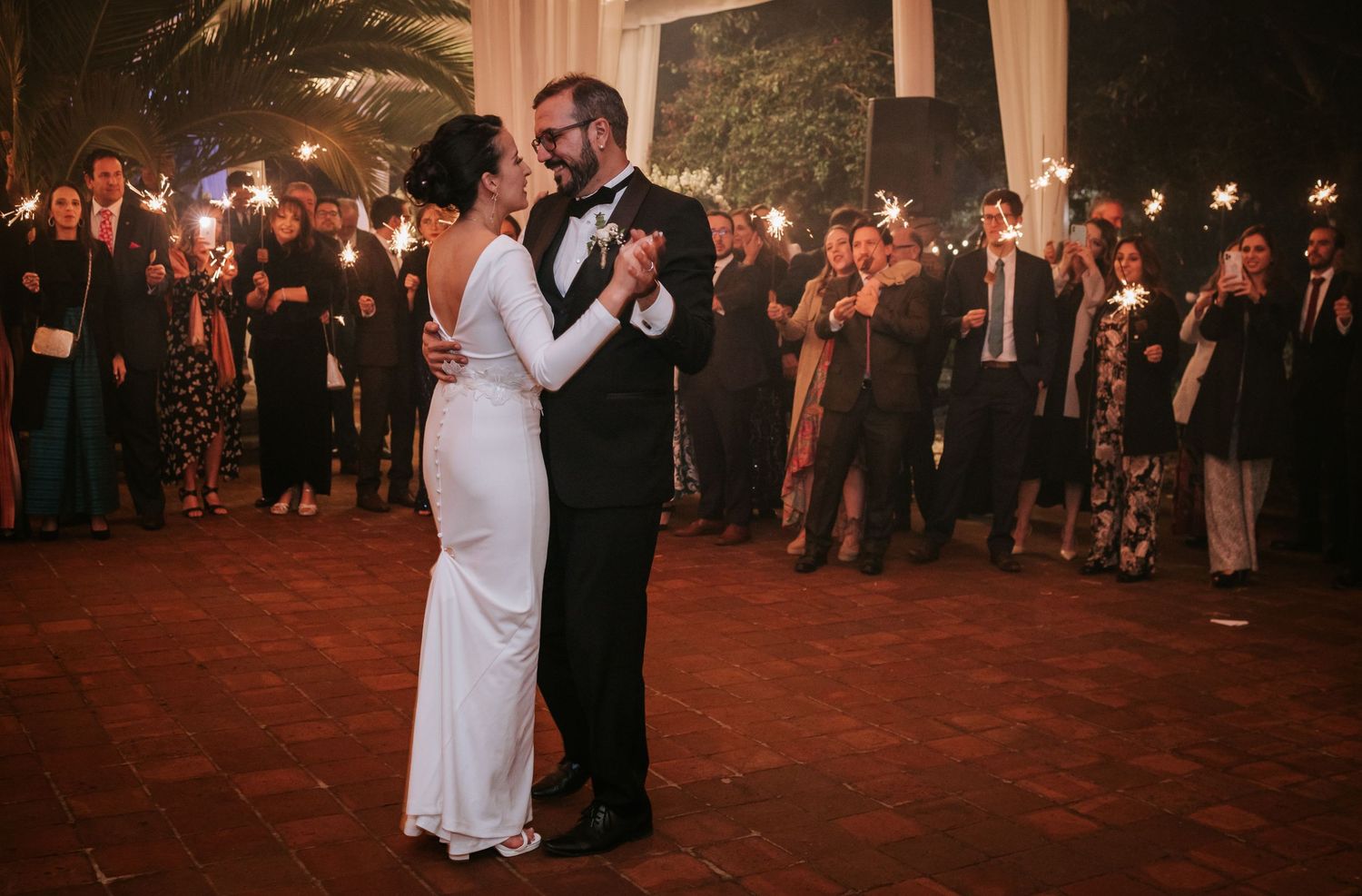 Capturando bodas destino en Ecuador con estilo emocional, junto a organizadores de eventos.