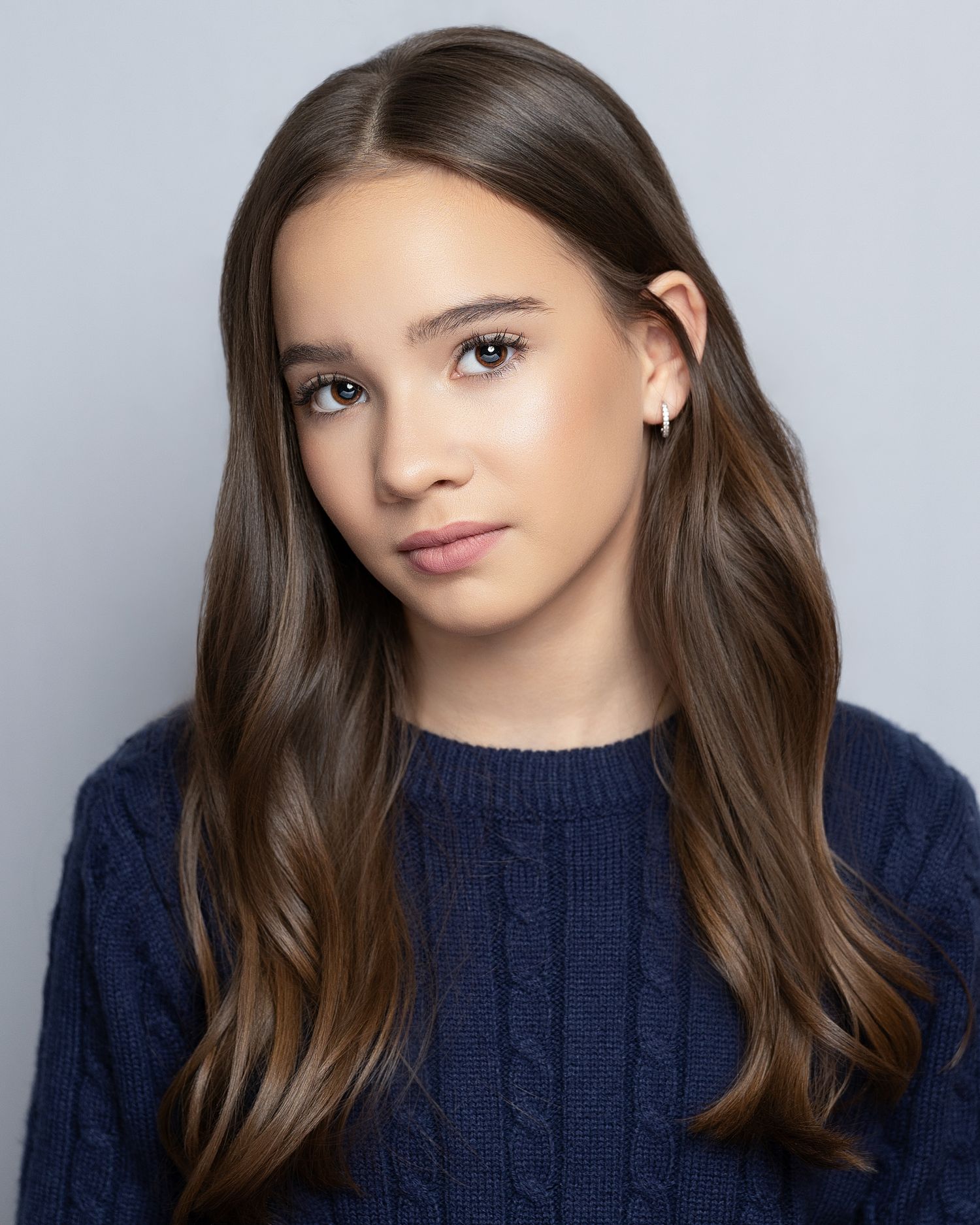 Actor headshot portrait with relaxed expression in Kirkland