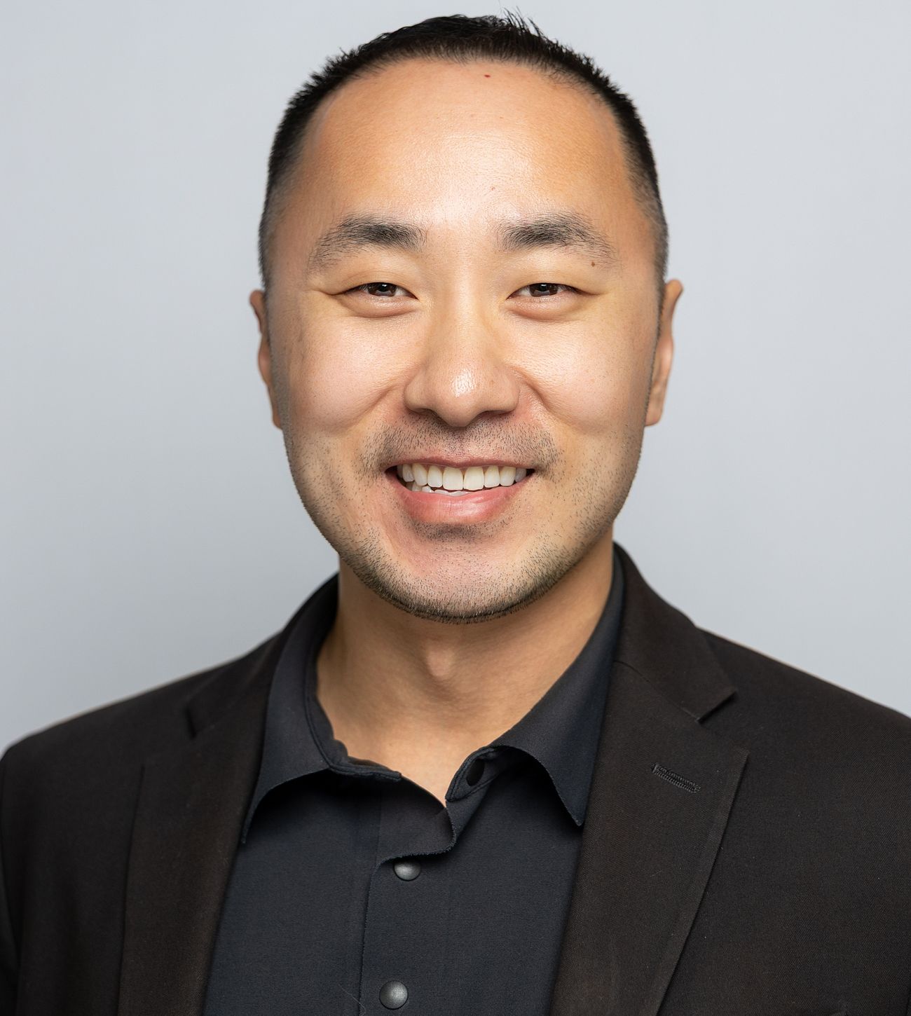 Friendly corporate headshot of a healthcare professional in Seattle