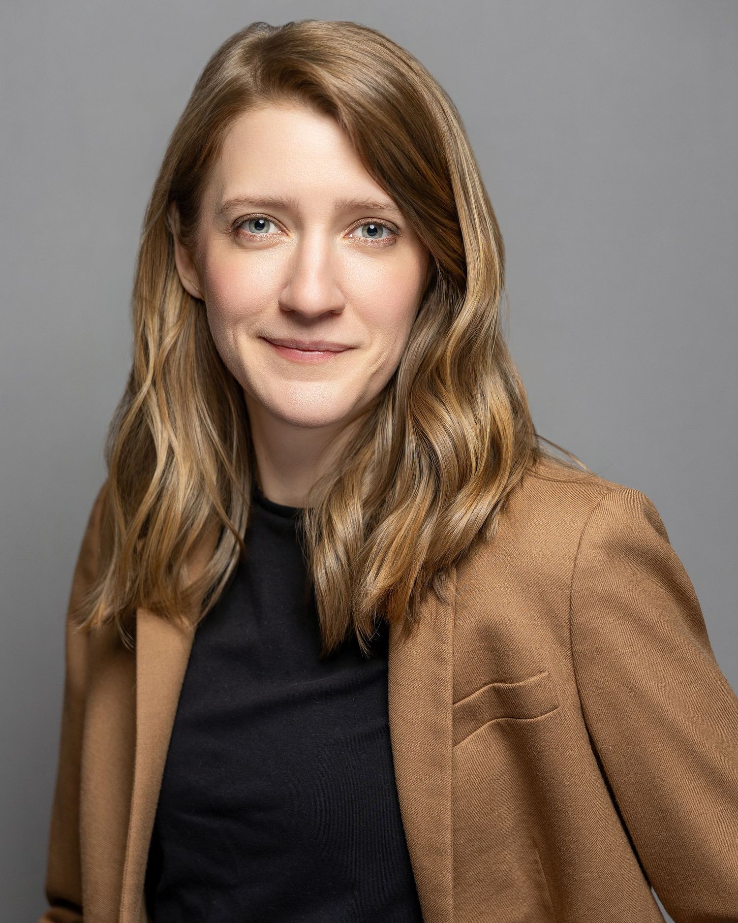 Staff headshot portrait with professional attire in Kirkland