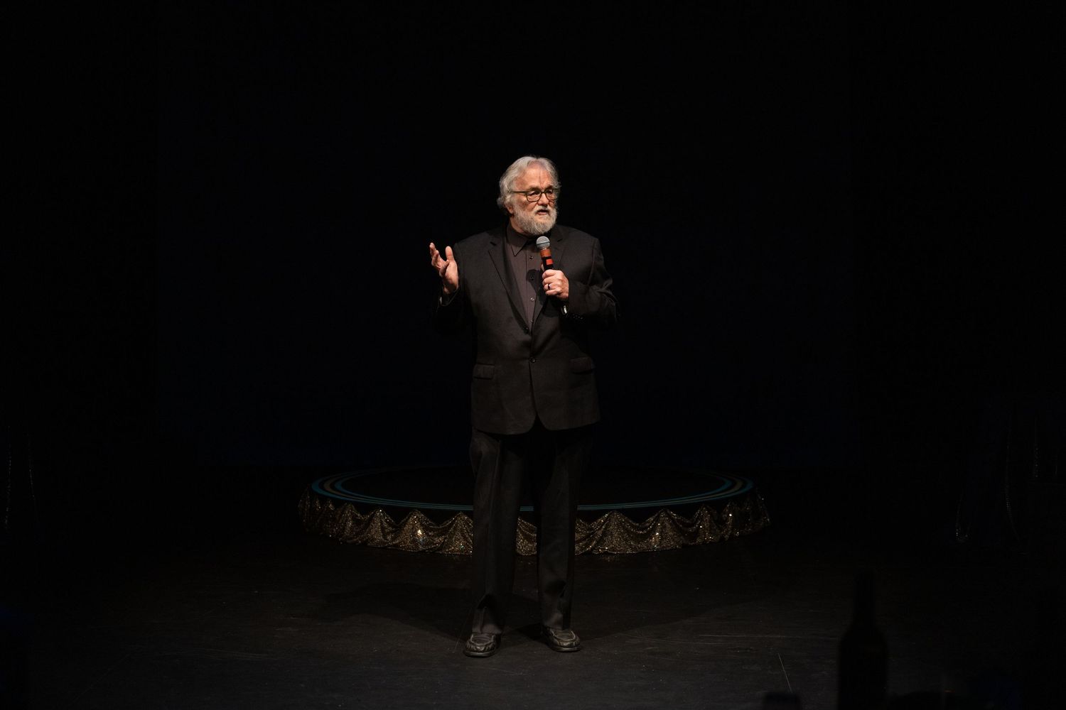 Speaker presenting at event in Bellevue