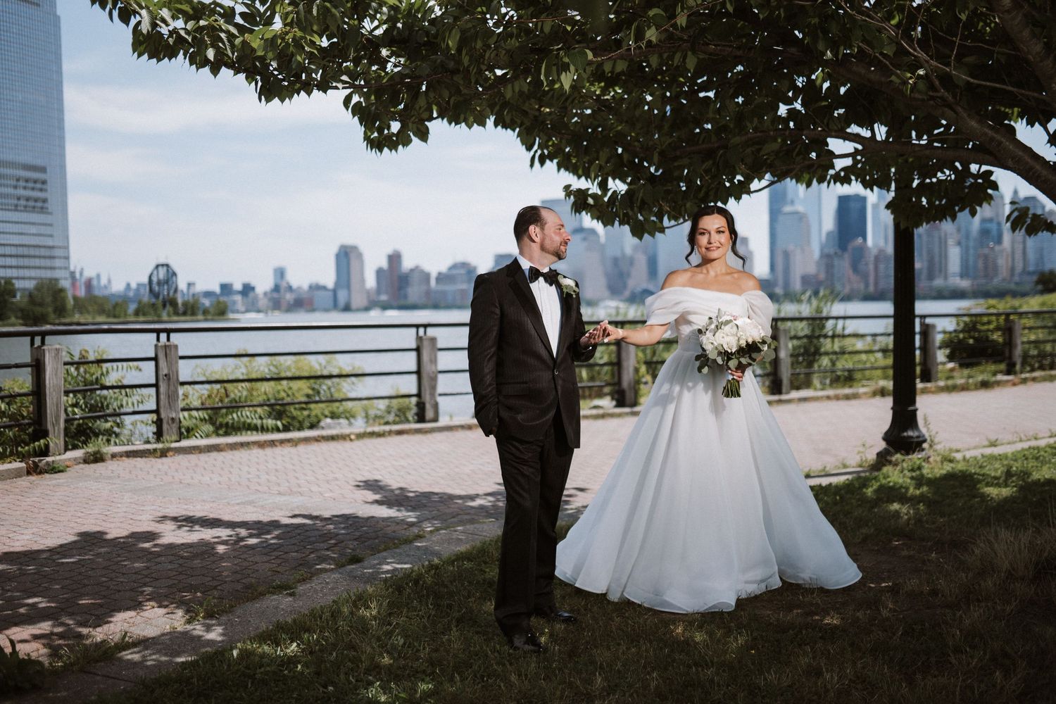 city skyline wedding portrait nyc