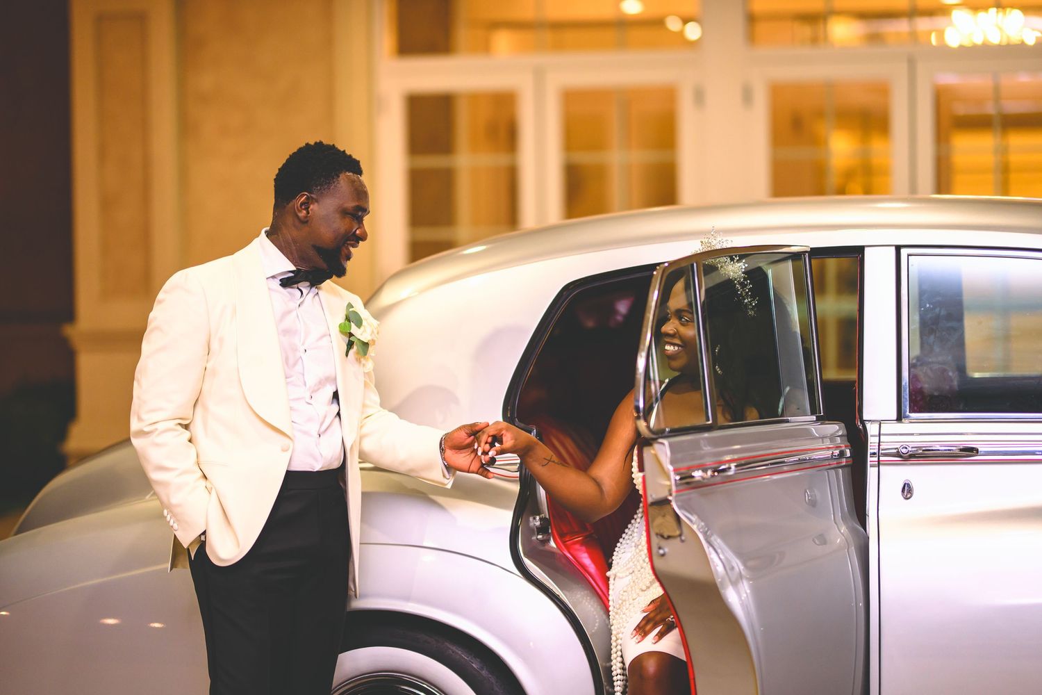 rolls Royce wedding photo