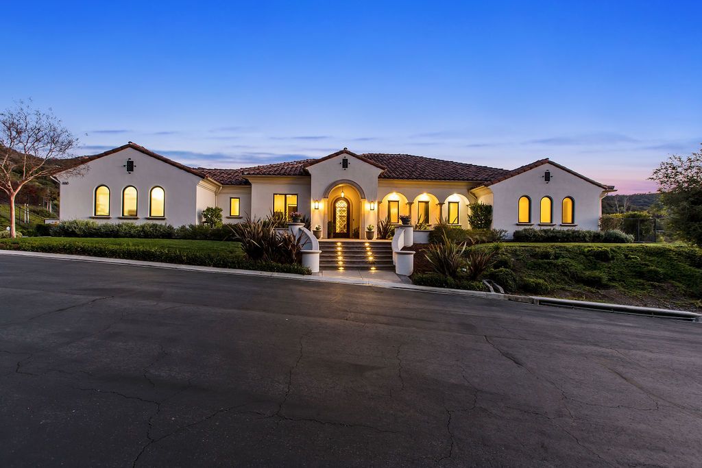 Real Estate photography of a how in Calabasas.