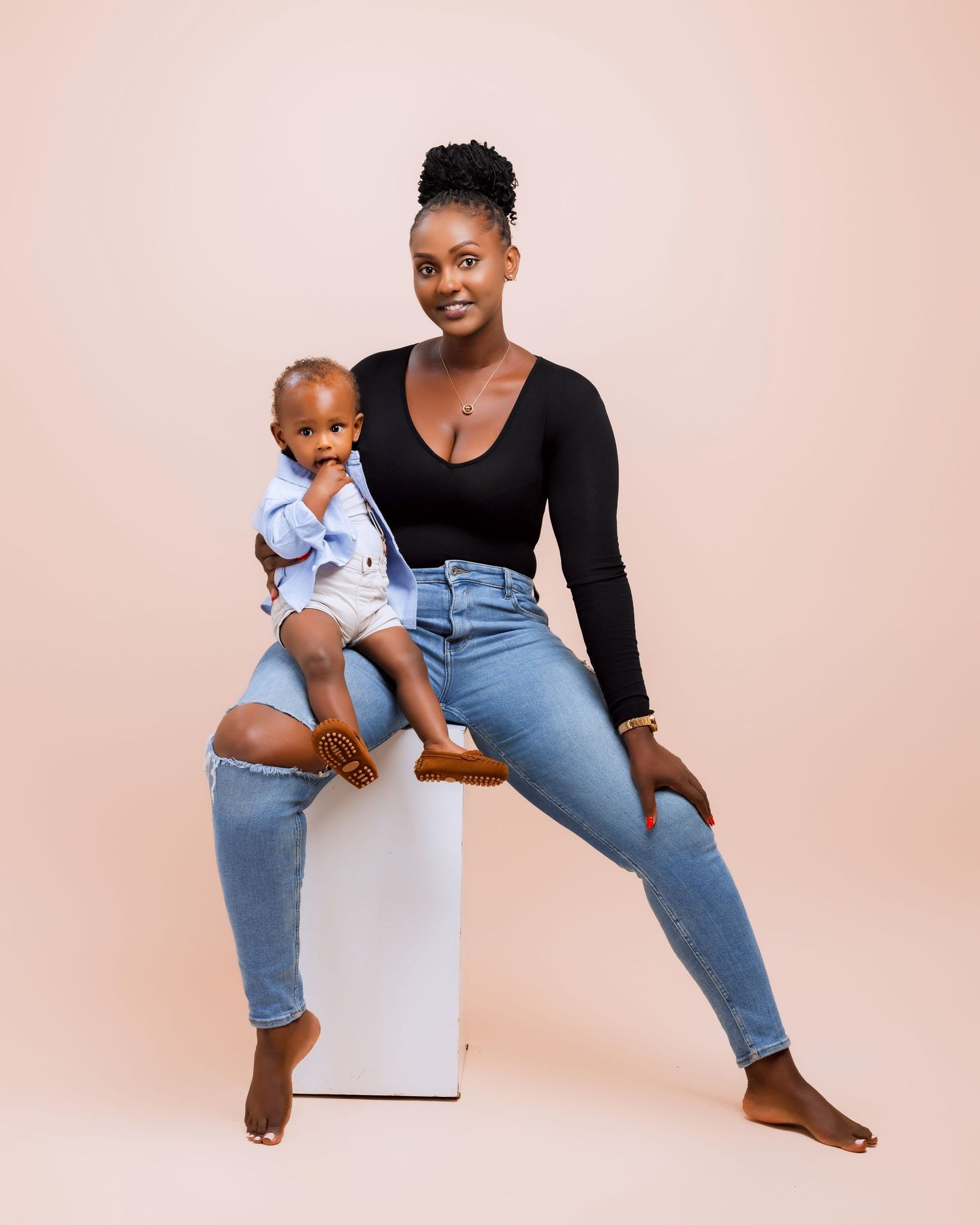 mom and baby photoshoot