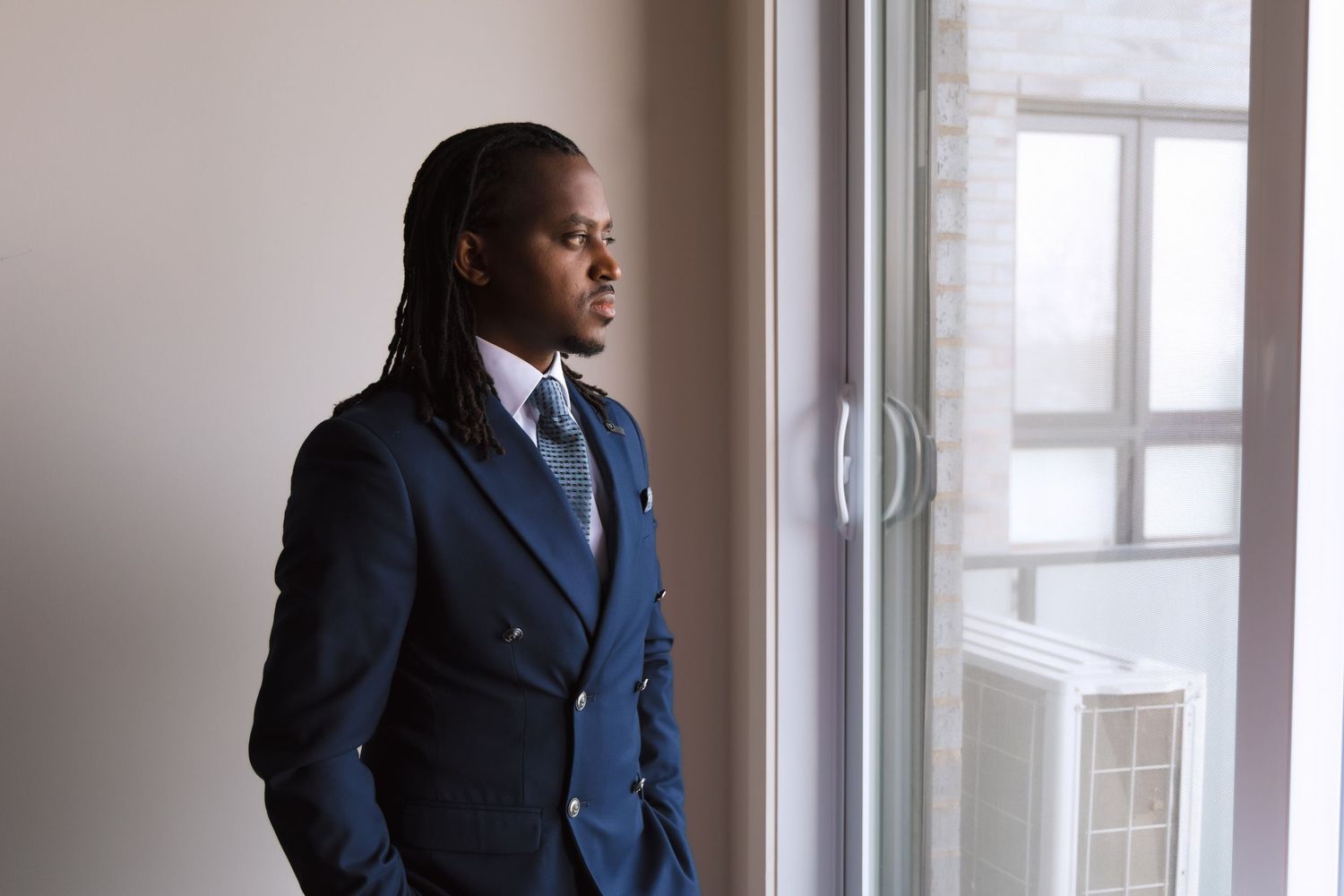 Montreal Luxury wedding photography - groom portrait