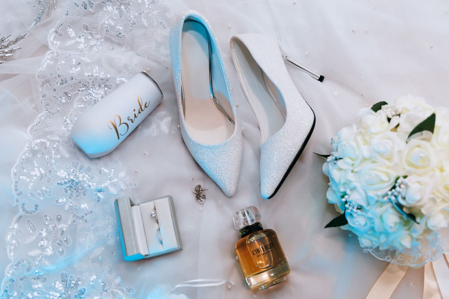 Montreal Luxury wedding photography - Bride accessories