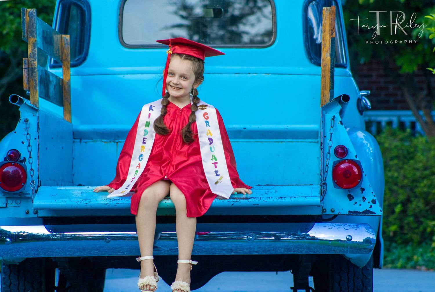 Outdoor milestone photography session in Asheboro, North Carolina