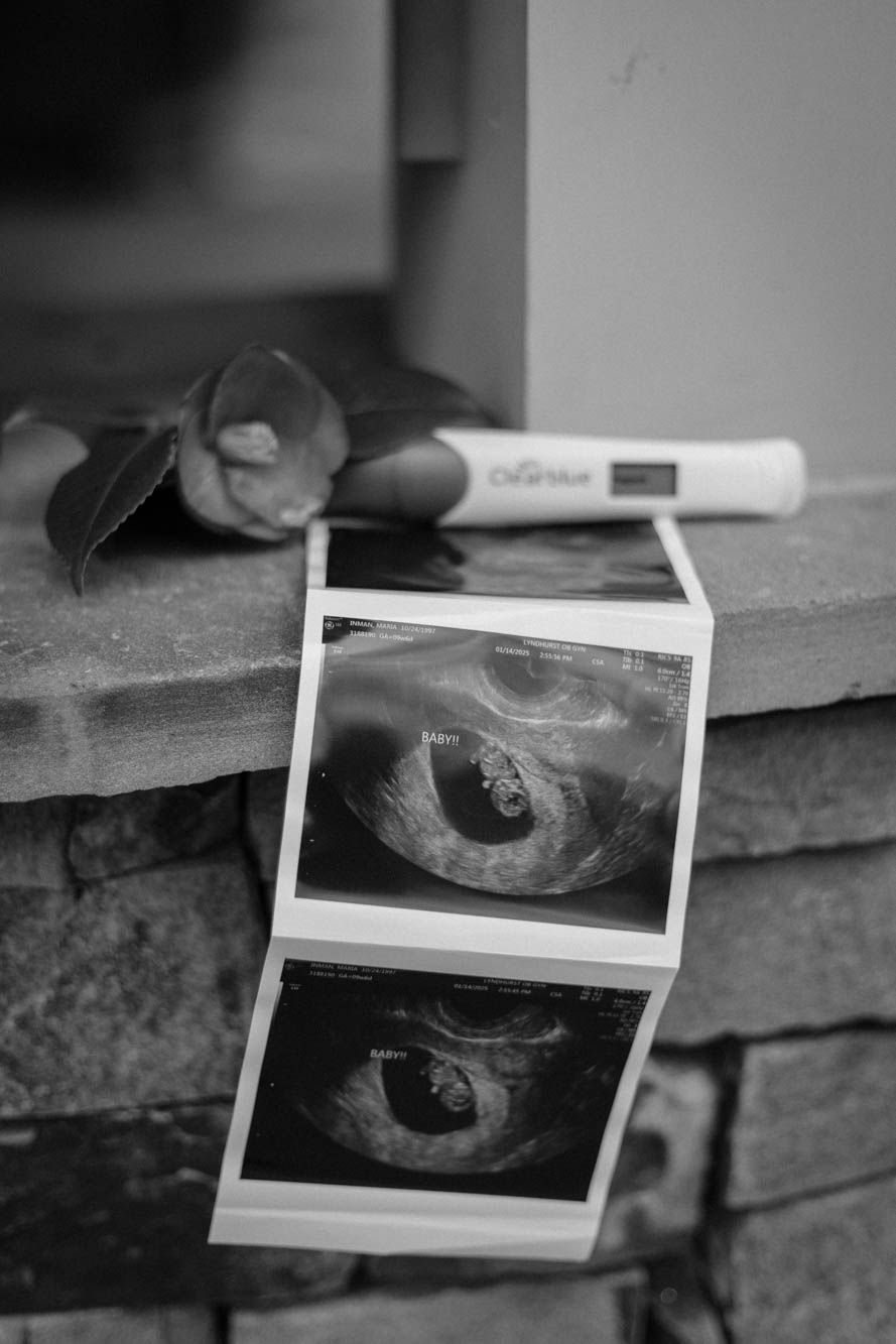 Natural light maternity photography session in Asheboro, North Carolina