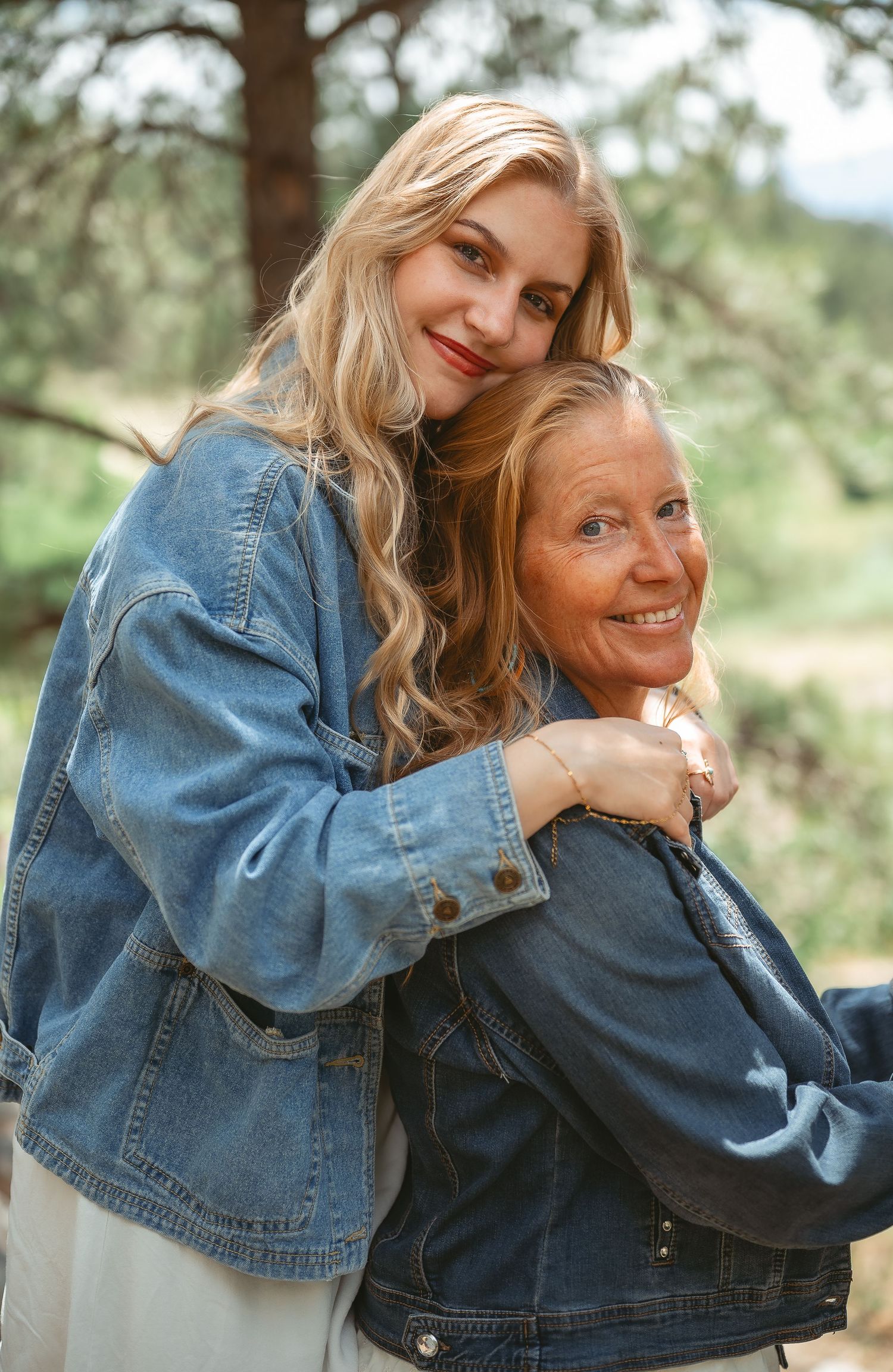 mother daughter