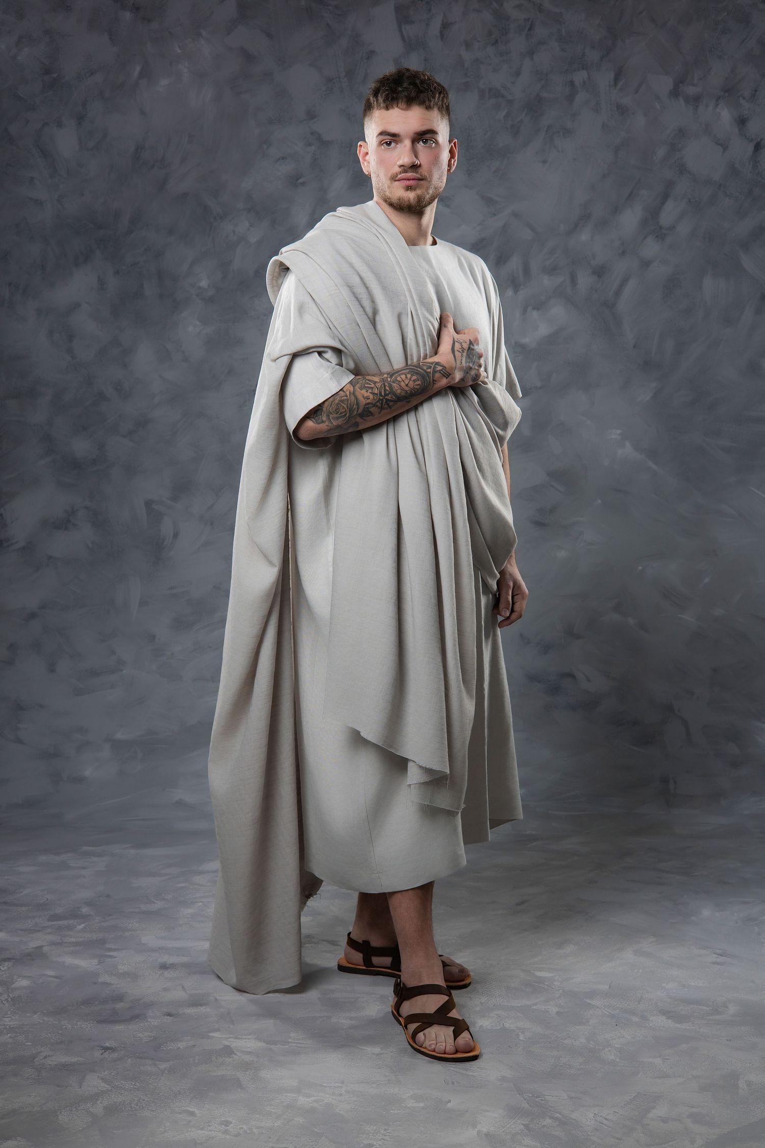 Inspired by the iconic Kouros statues of Ancient Greece, this professional photoshoot captures the elegance, strength, and harmony of classi