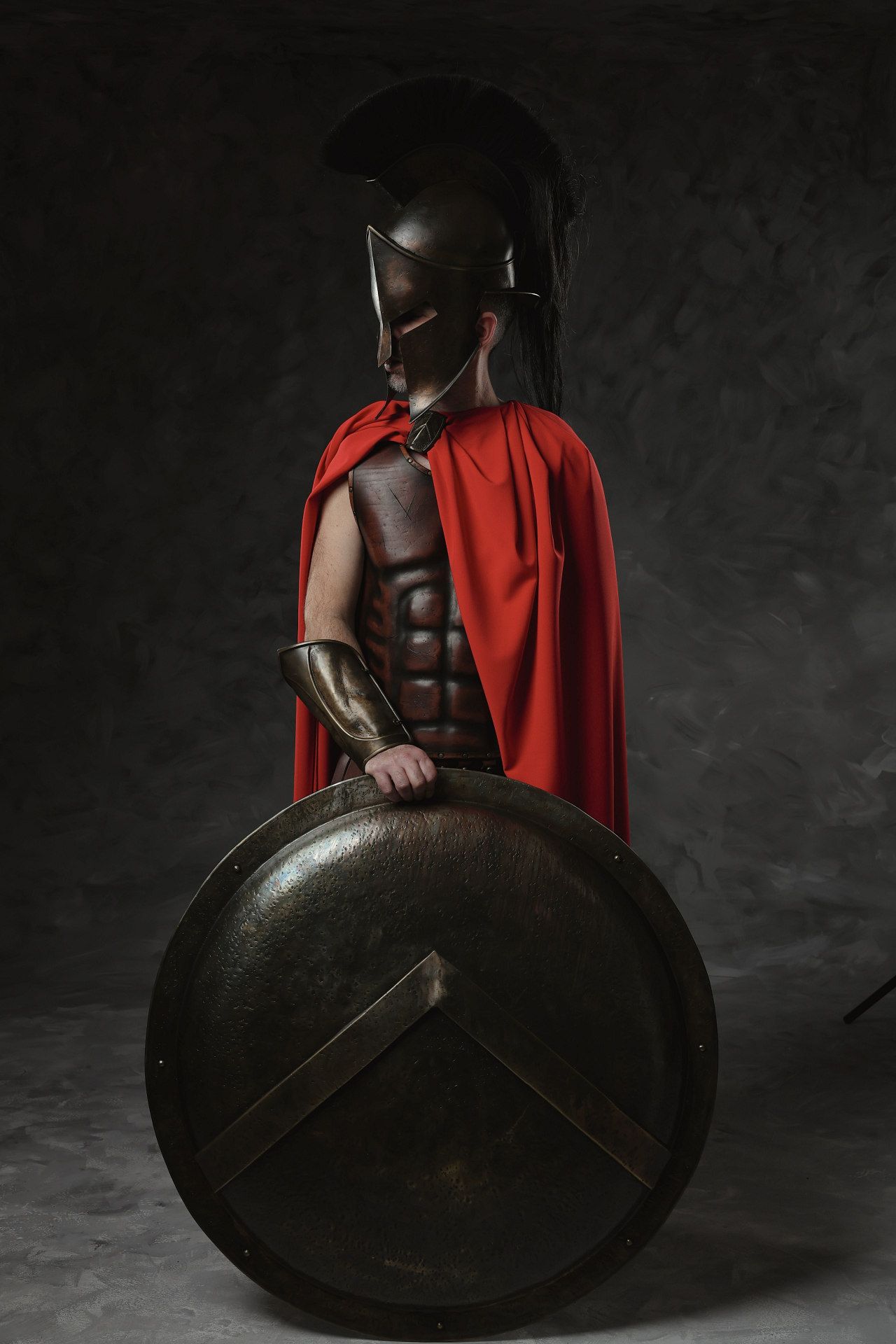 Your professional photo with ancient Greek costume of Leonidas – the ultimate souvenir experience from Athens.
