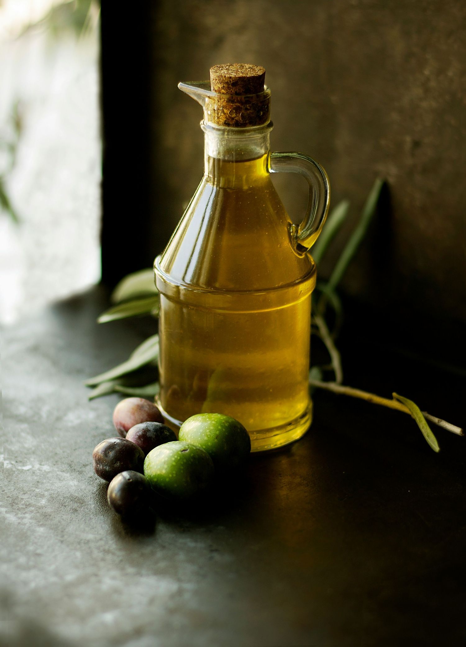 Greek extra virgin olive oil is a timeless souvenir that represents Greece's rich culinary tradition. It is a popular choice for travelers l