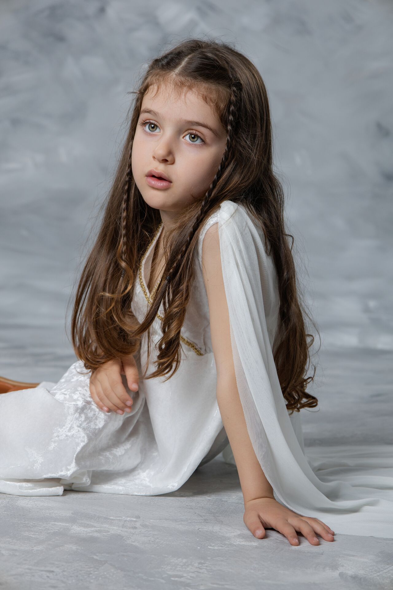 Get photographed as a little Ancient Greek hero or princess with a cute authentic costume in Athens.