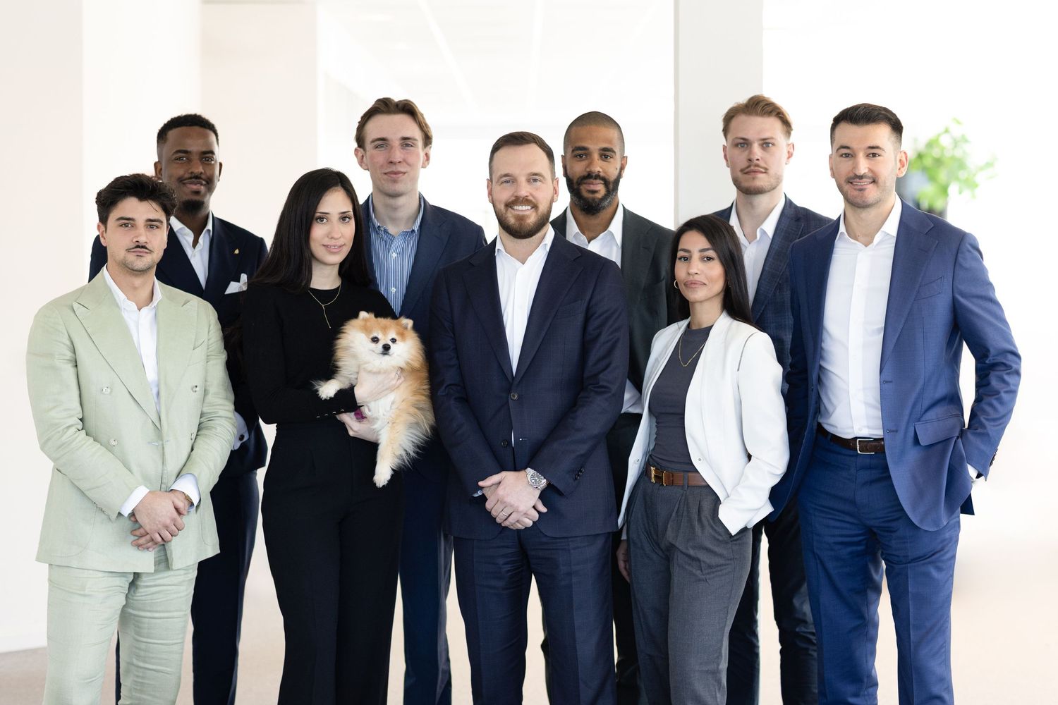 Photo d’équipe en entreprise – photographe corporate Bruxelles, portrait groupe collaborateurs, branding société, événement professionnel.