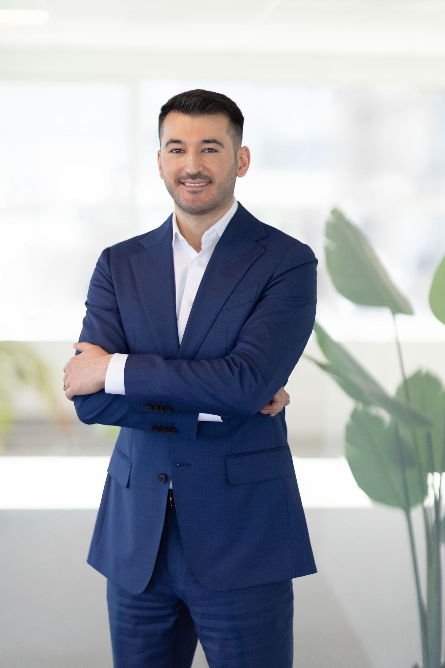 Portrait professionnel homme Bruxelles, photo corporate dirigeant, shooting branding en entreprise, image sérieuse et moderne