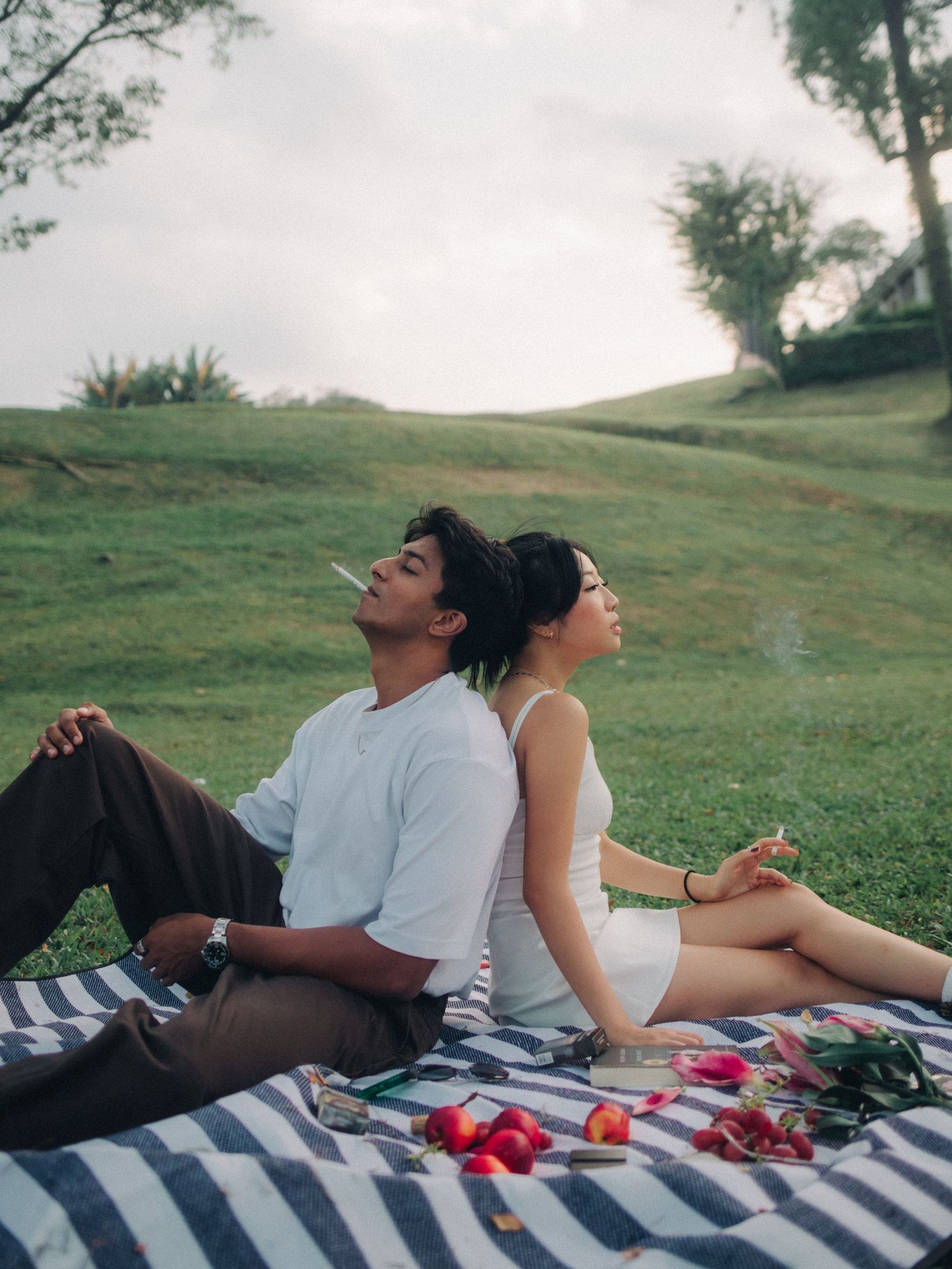 picnic couple photos singapore arwaa mansion