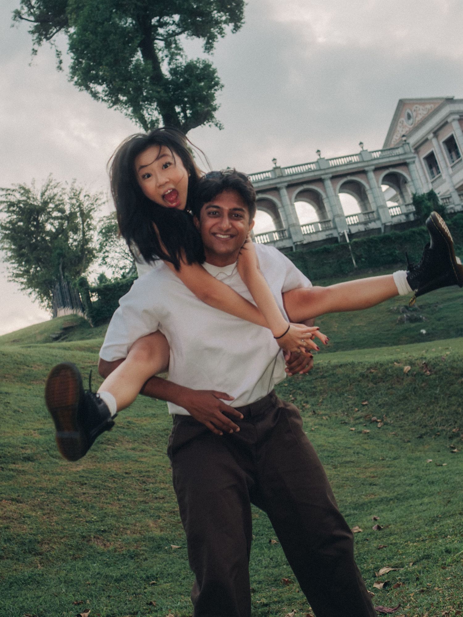 candid couple photos arwaa mansion singapore